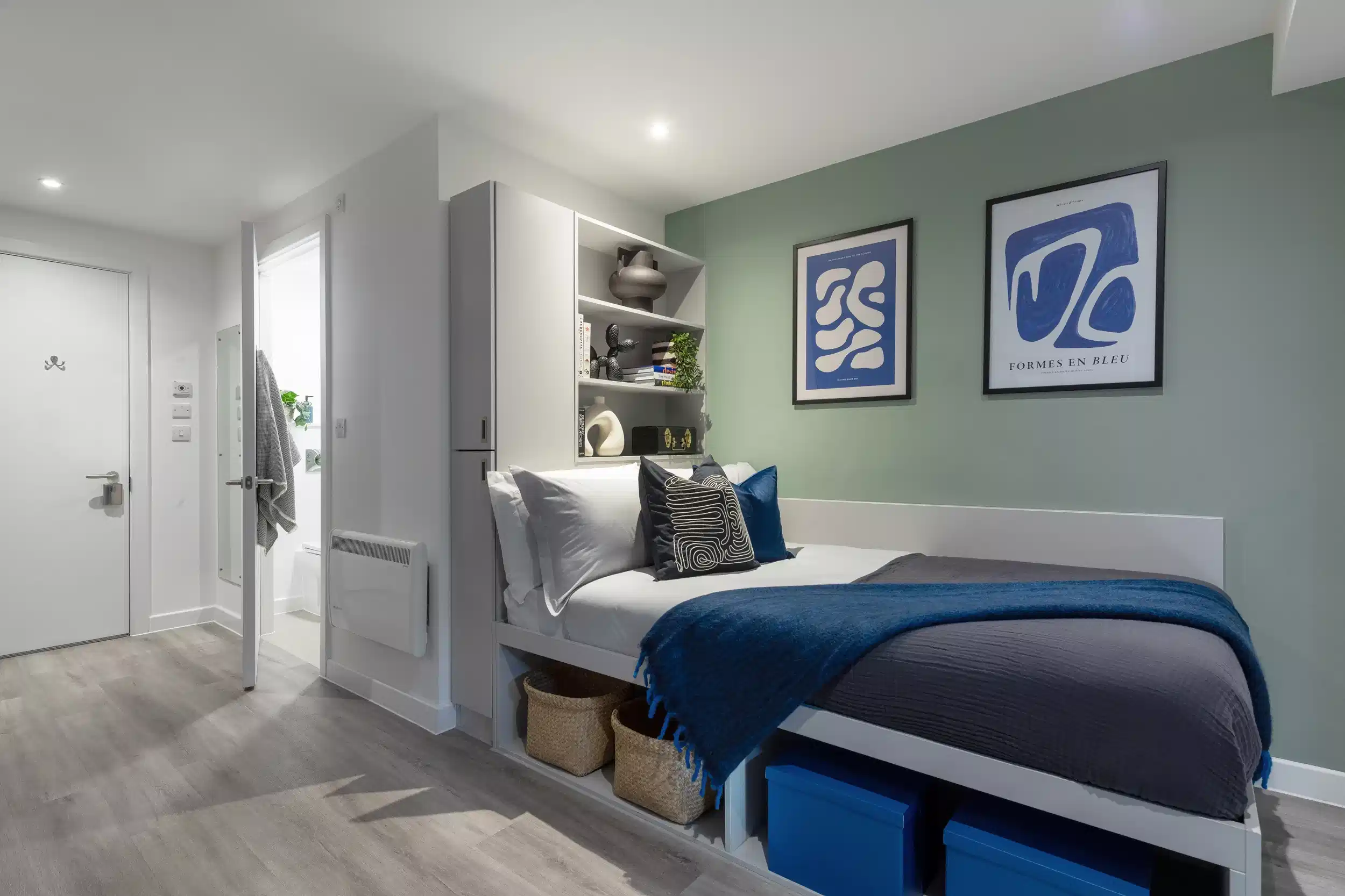 Luxe Studio - Bedroom