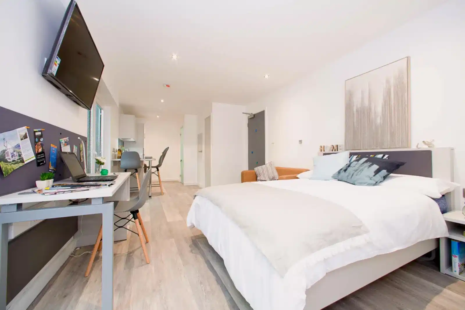 Silver Plus Balcony Studio - Bedroom