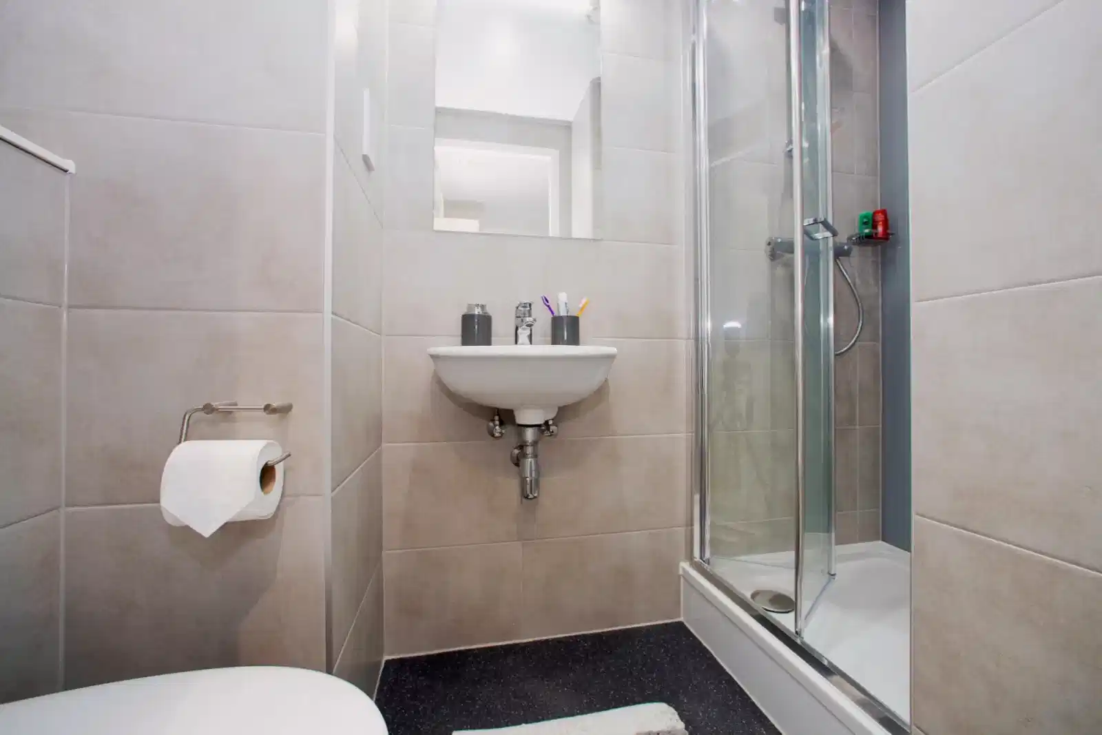 Silver Plus Balcony Studio - Bathroom