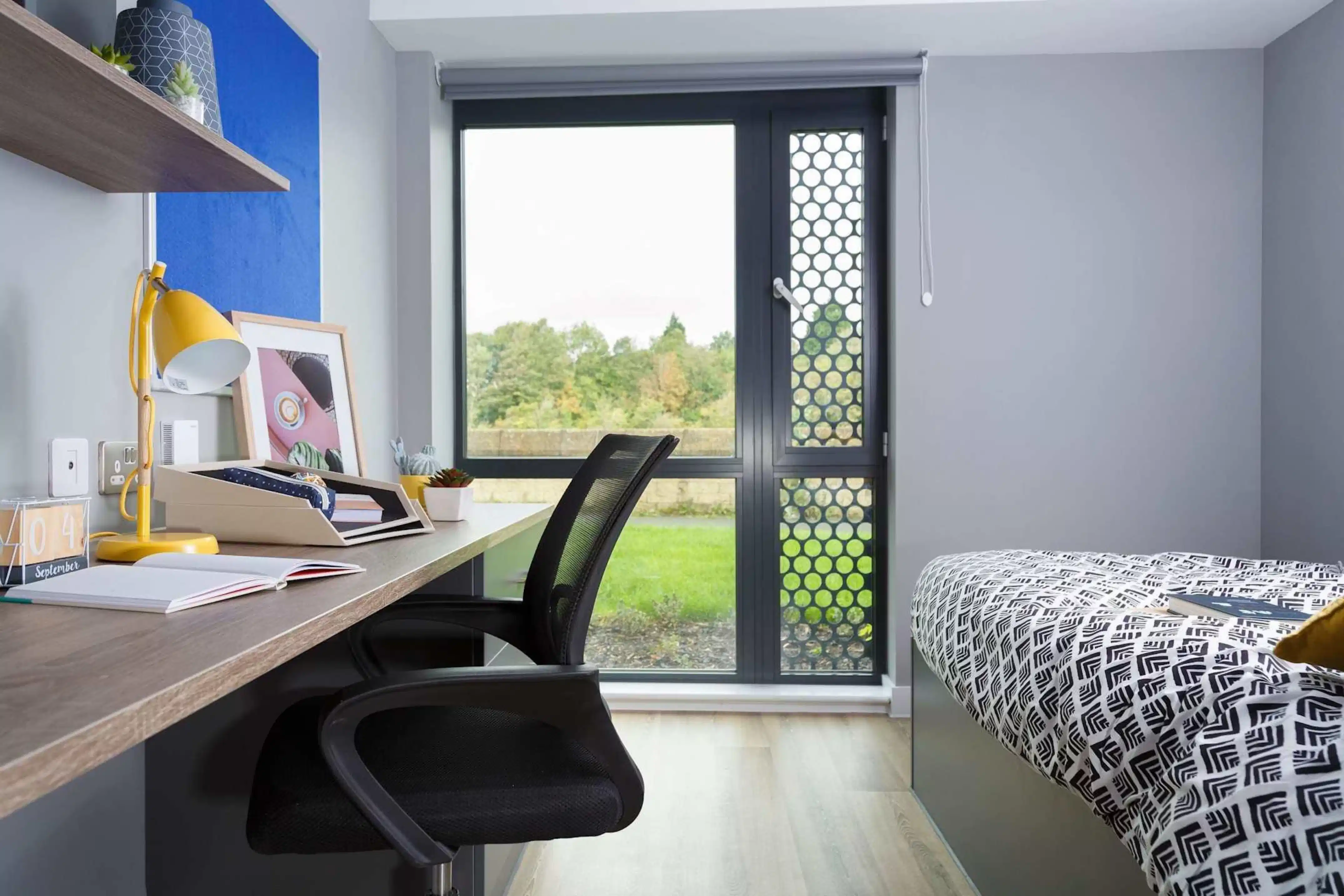 6 Bed Standard Ensuite - Bedroom