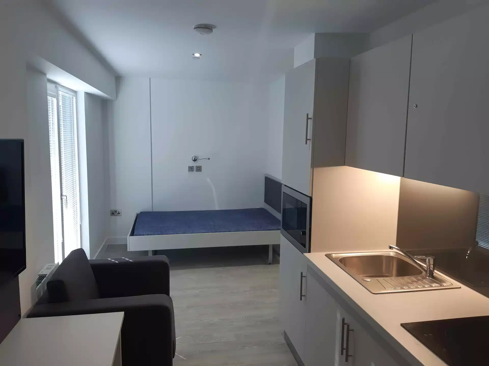 Premium Studio (L Shaped) - Bedroom