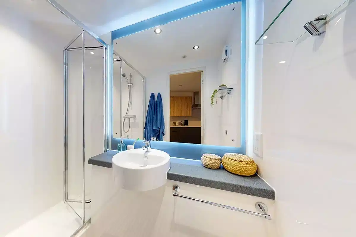 Platinum Studio  - Bathroom