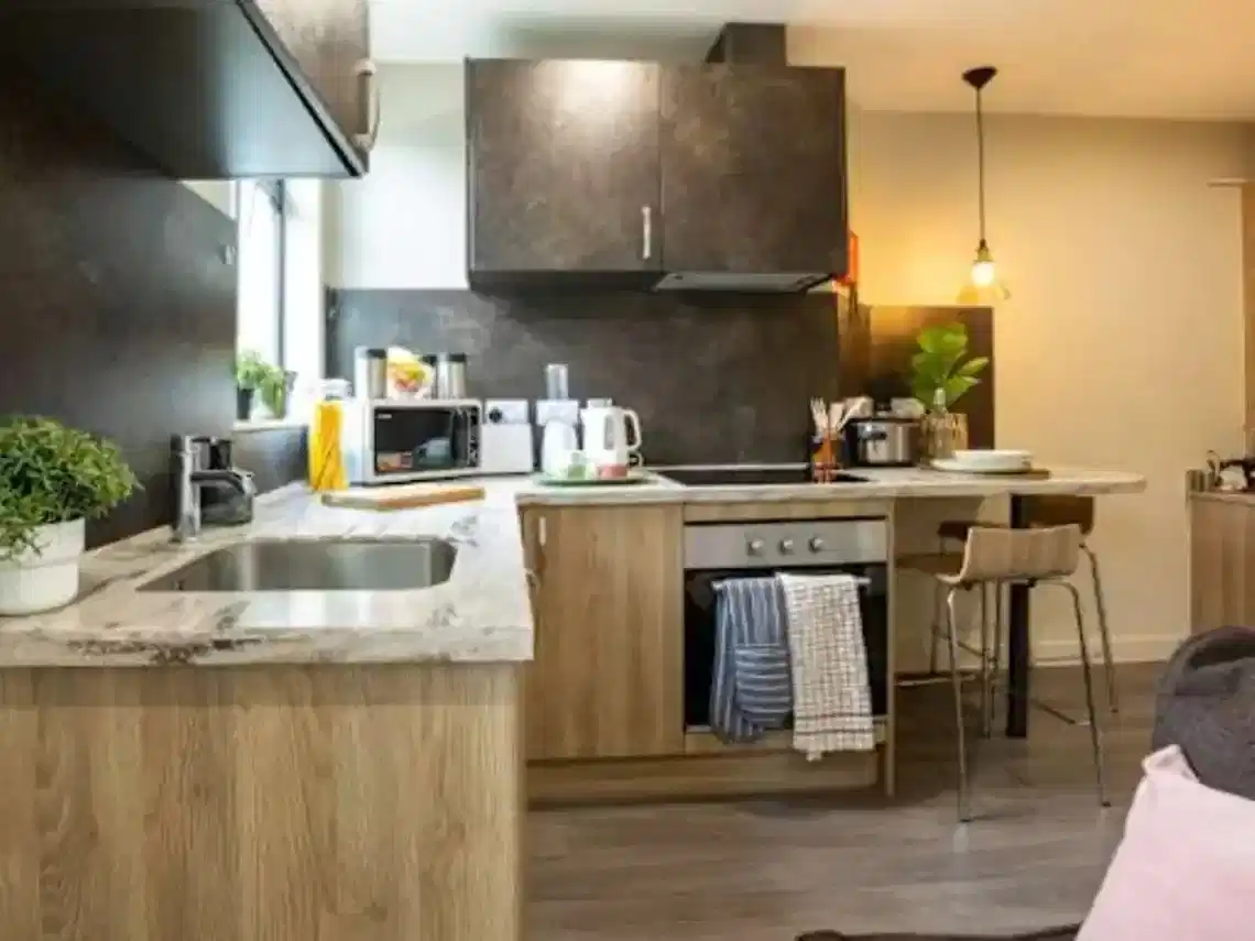 Corner Studio Plus - Kitchen