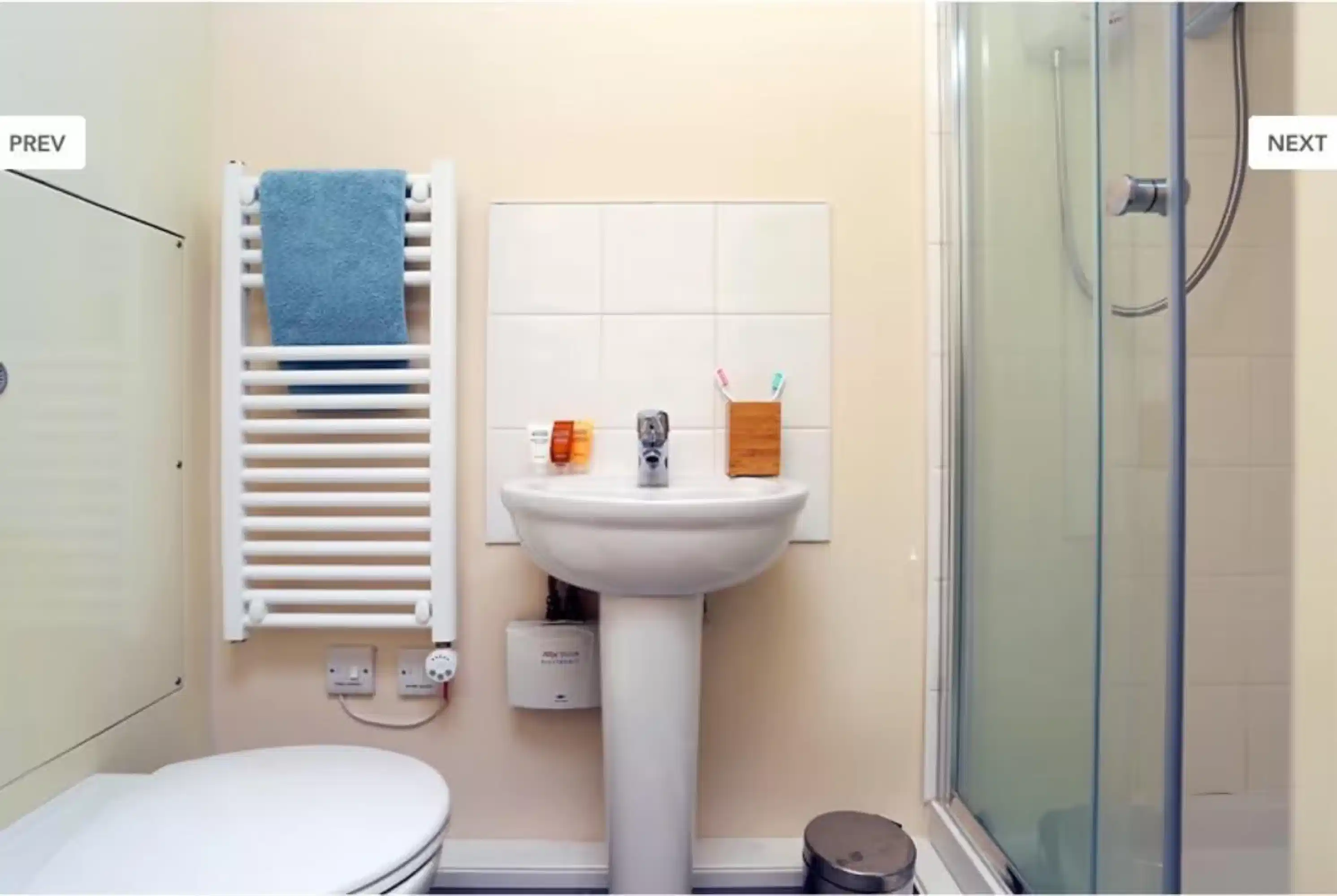 Deluxe En-Suite - Bathroom