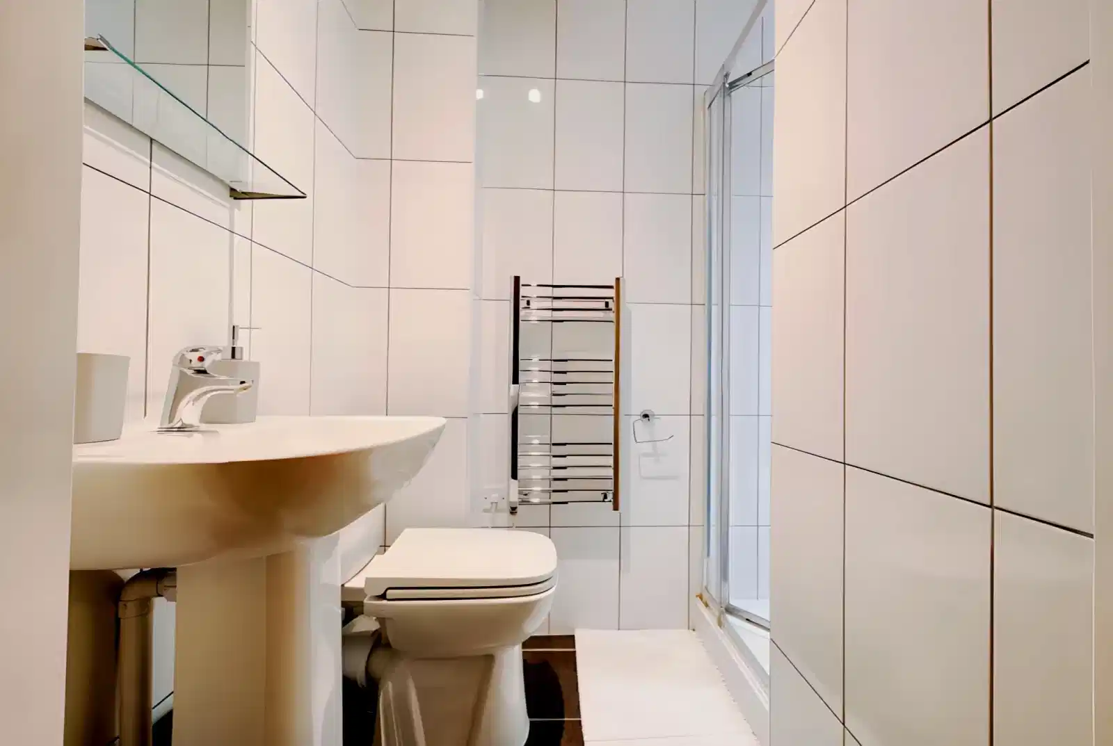Studio Silver Plus - Bathroom
