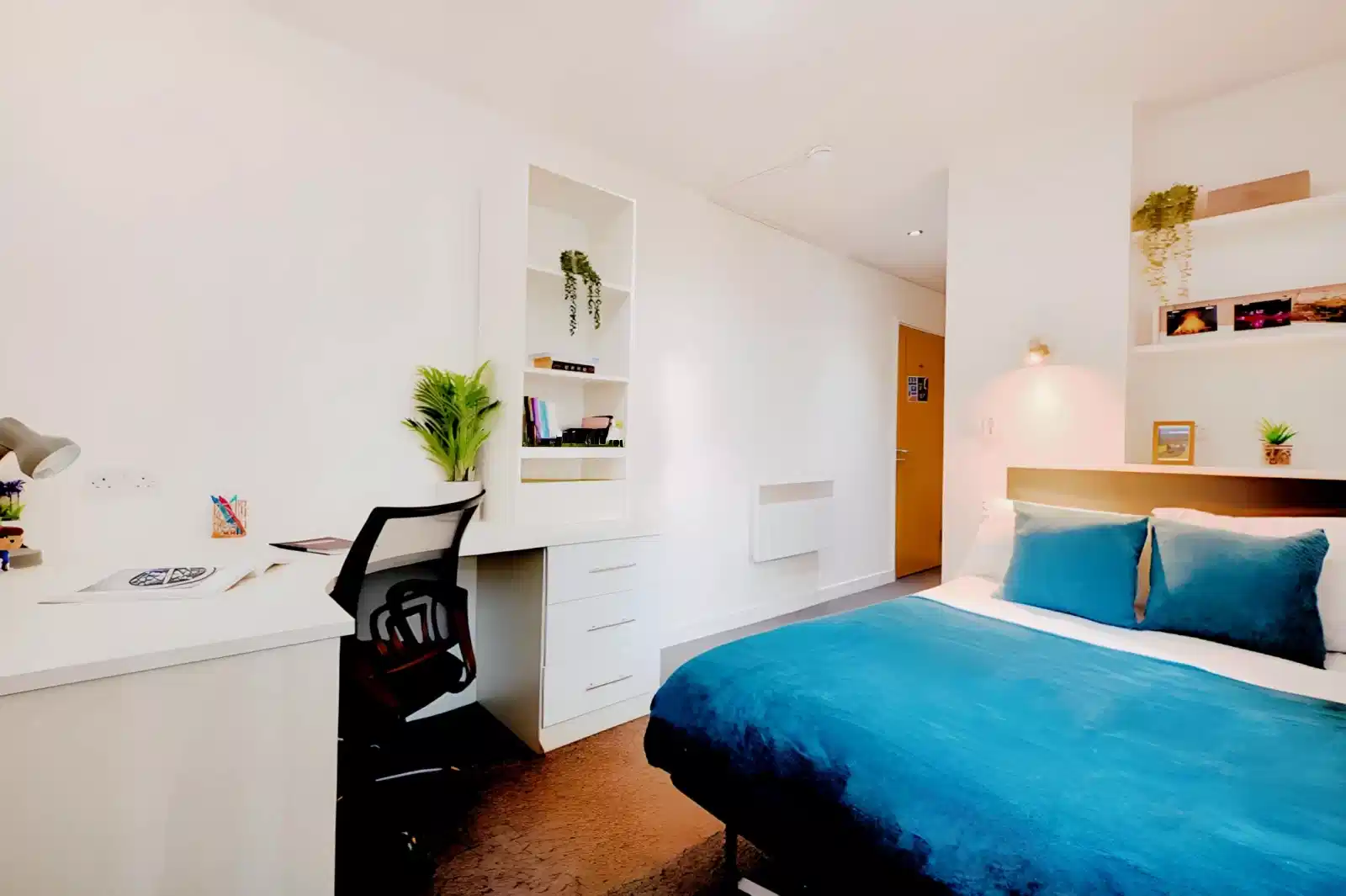 Five Bed Bronze - Amenities