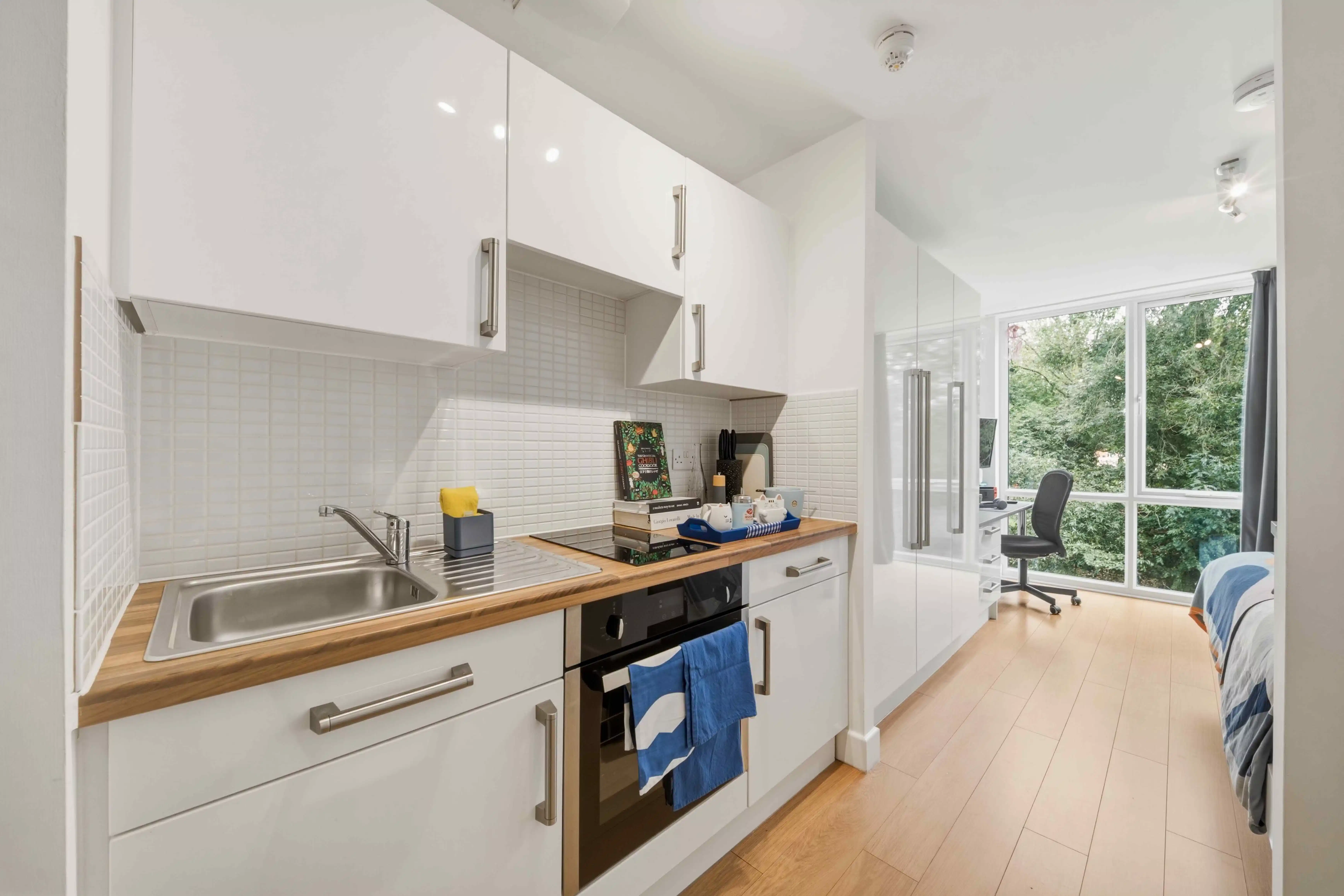 Silver River Studio - Kitchen