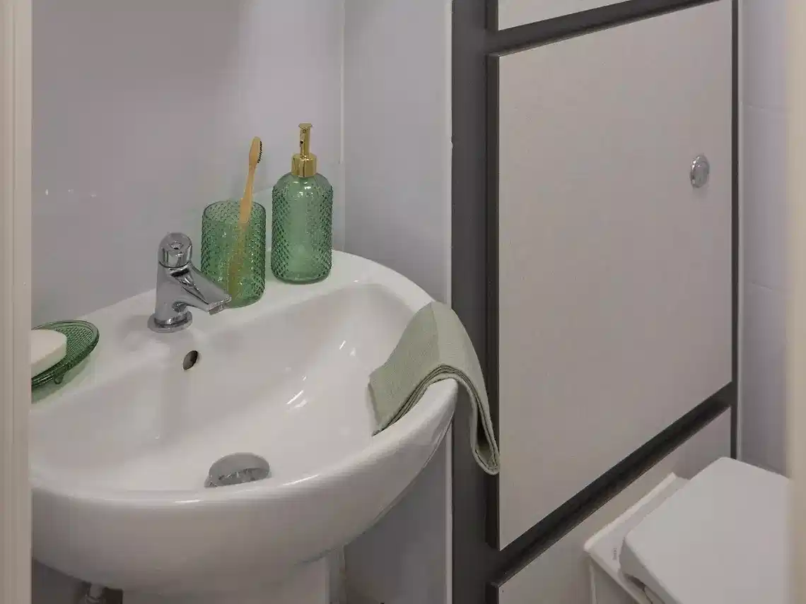 Classic Studio - Bathroom