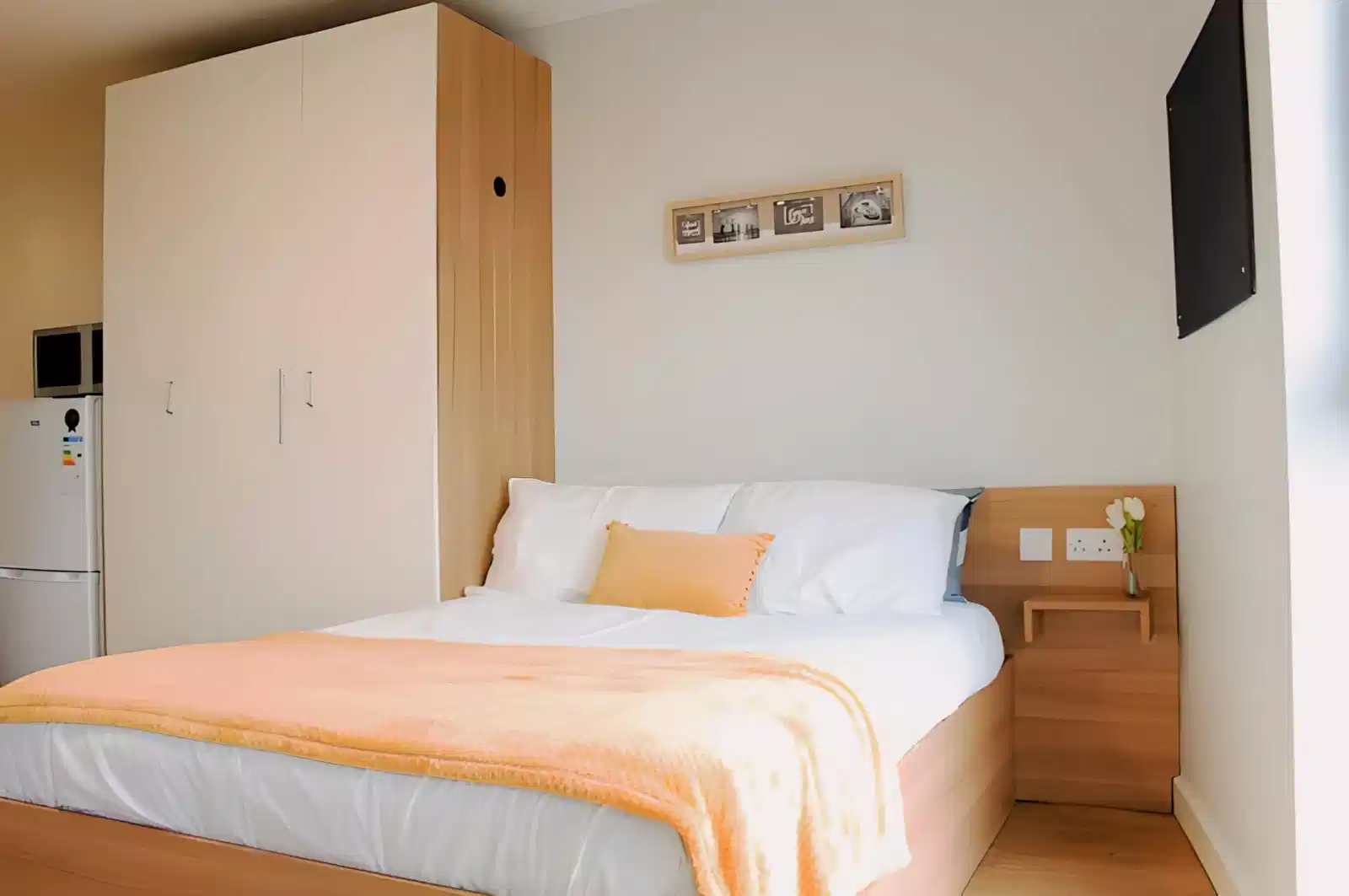 Tower Studio Gold Plus - Bedroom