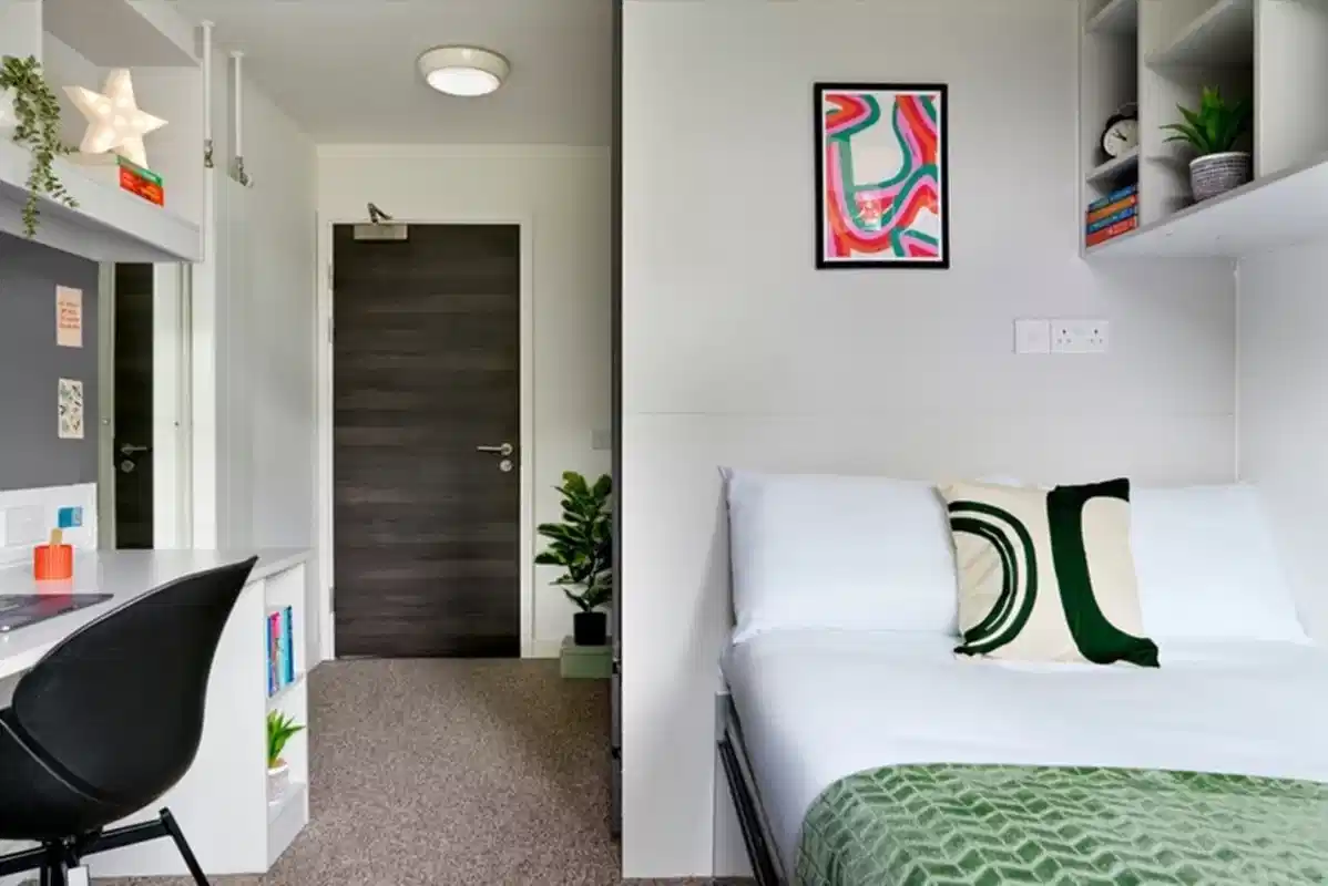 Bronze Ensuite - Bedroom