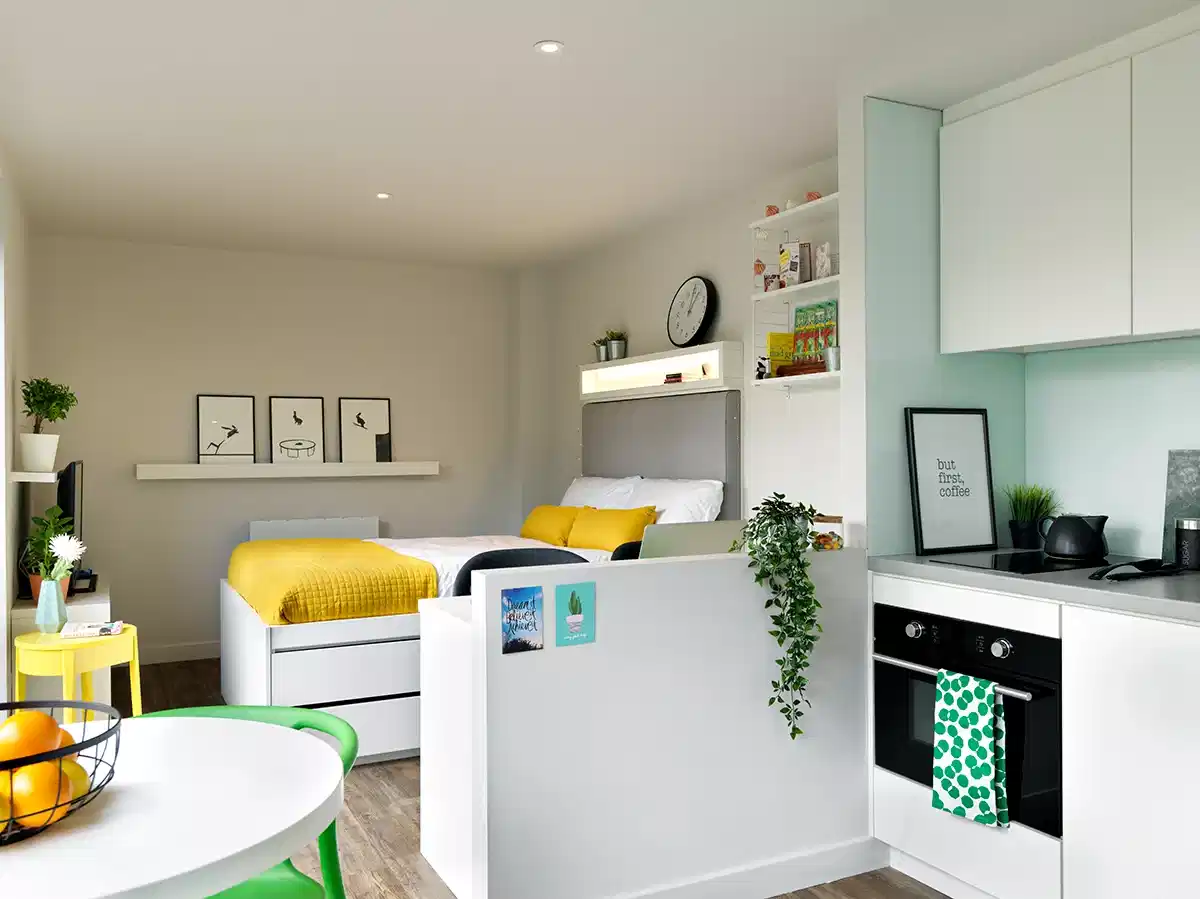 Studio - Bedroom