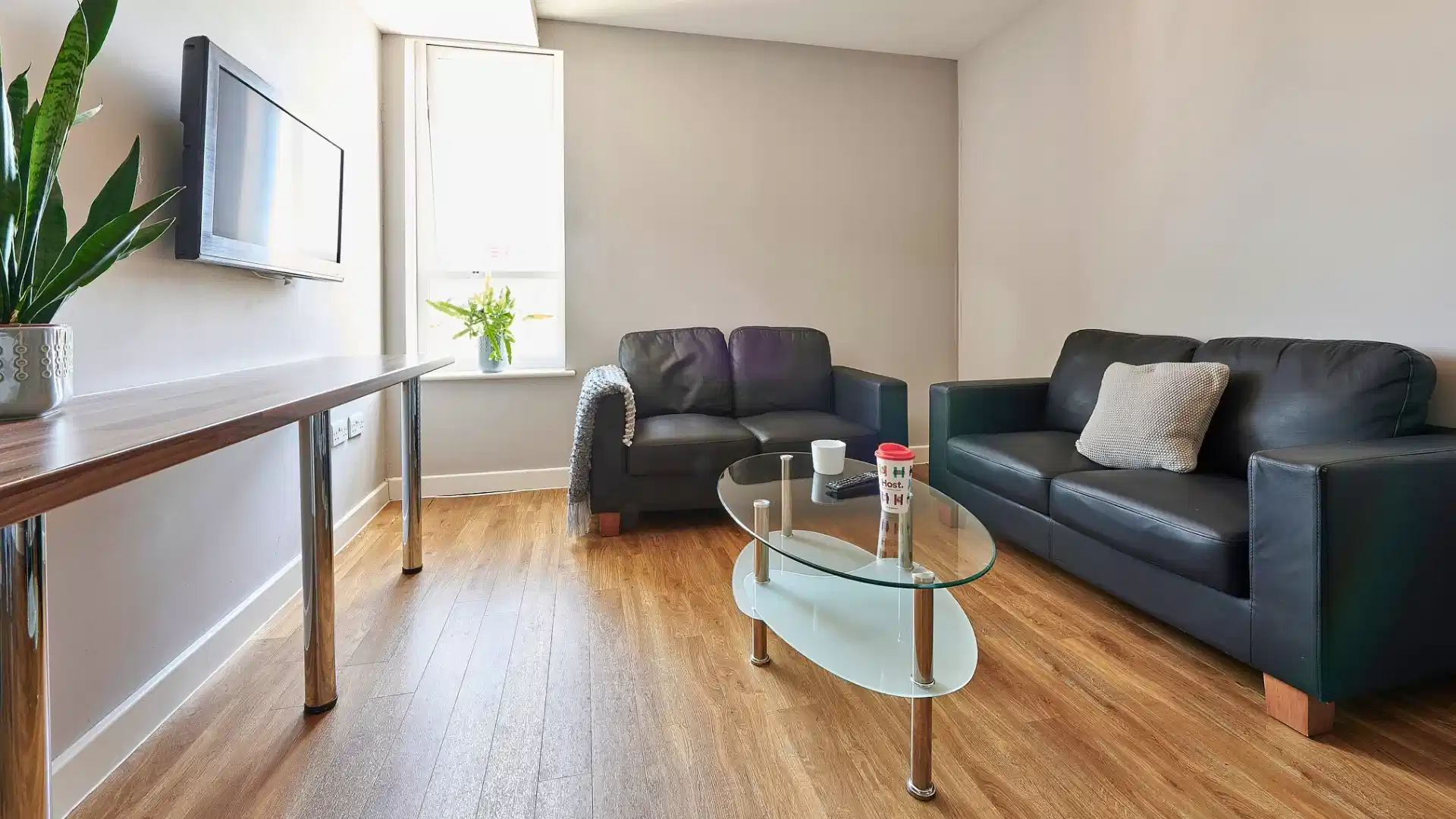 Classic En-suite in a 6-bed flat - Amenities