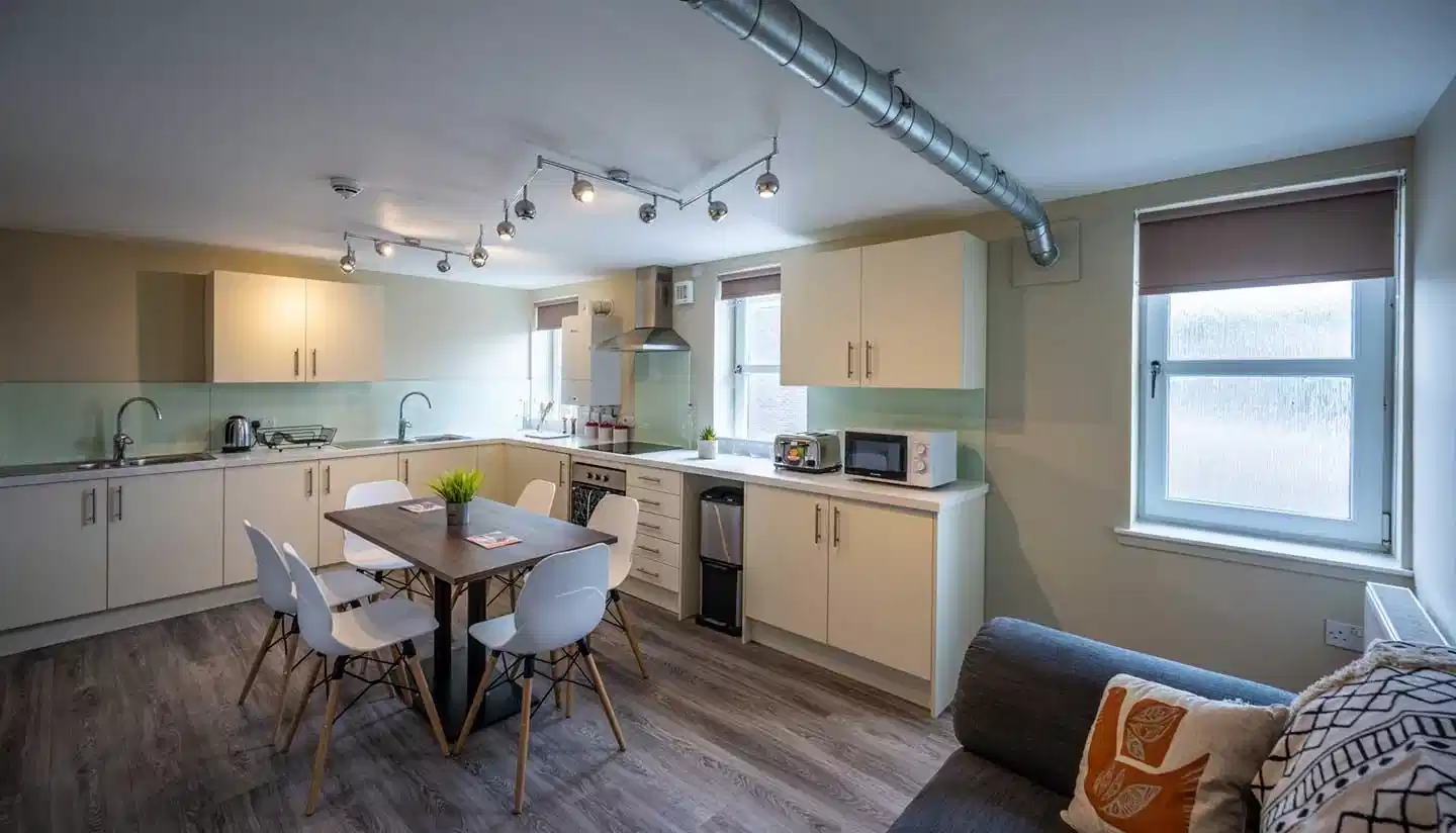Standard Ensuite - Kitchen