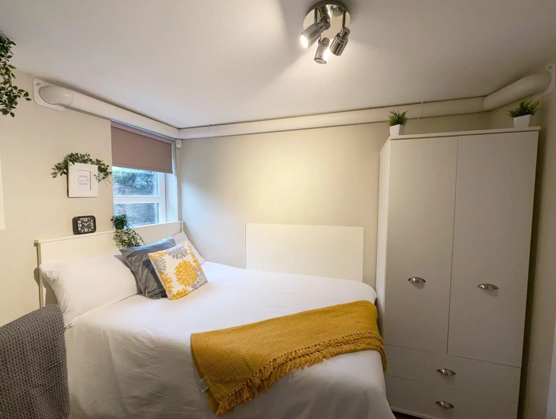 Standard Ensuite - Bedroom
