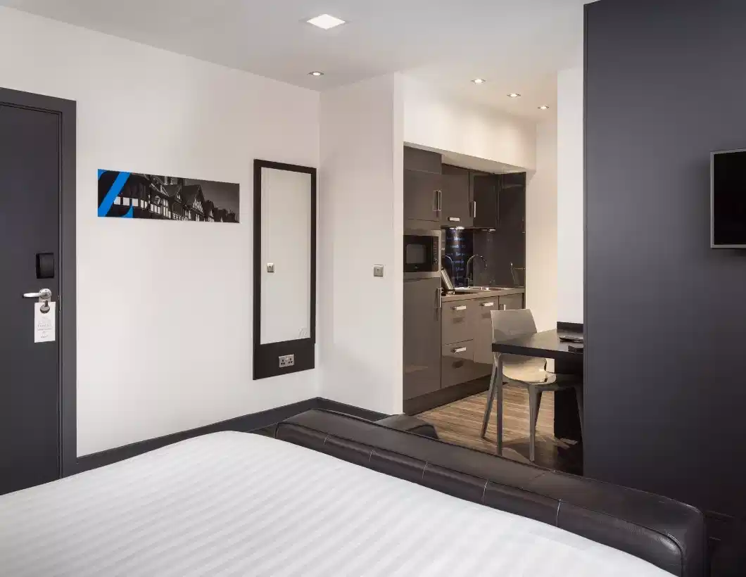 Smart Studio Apartment - Bedroom