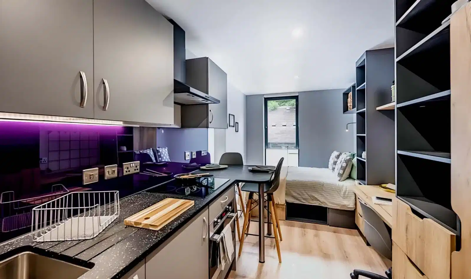 Classic Studio - Kitchen