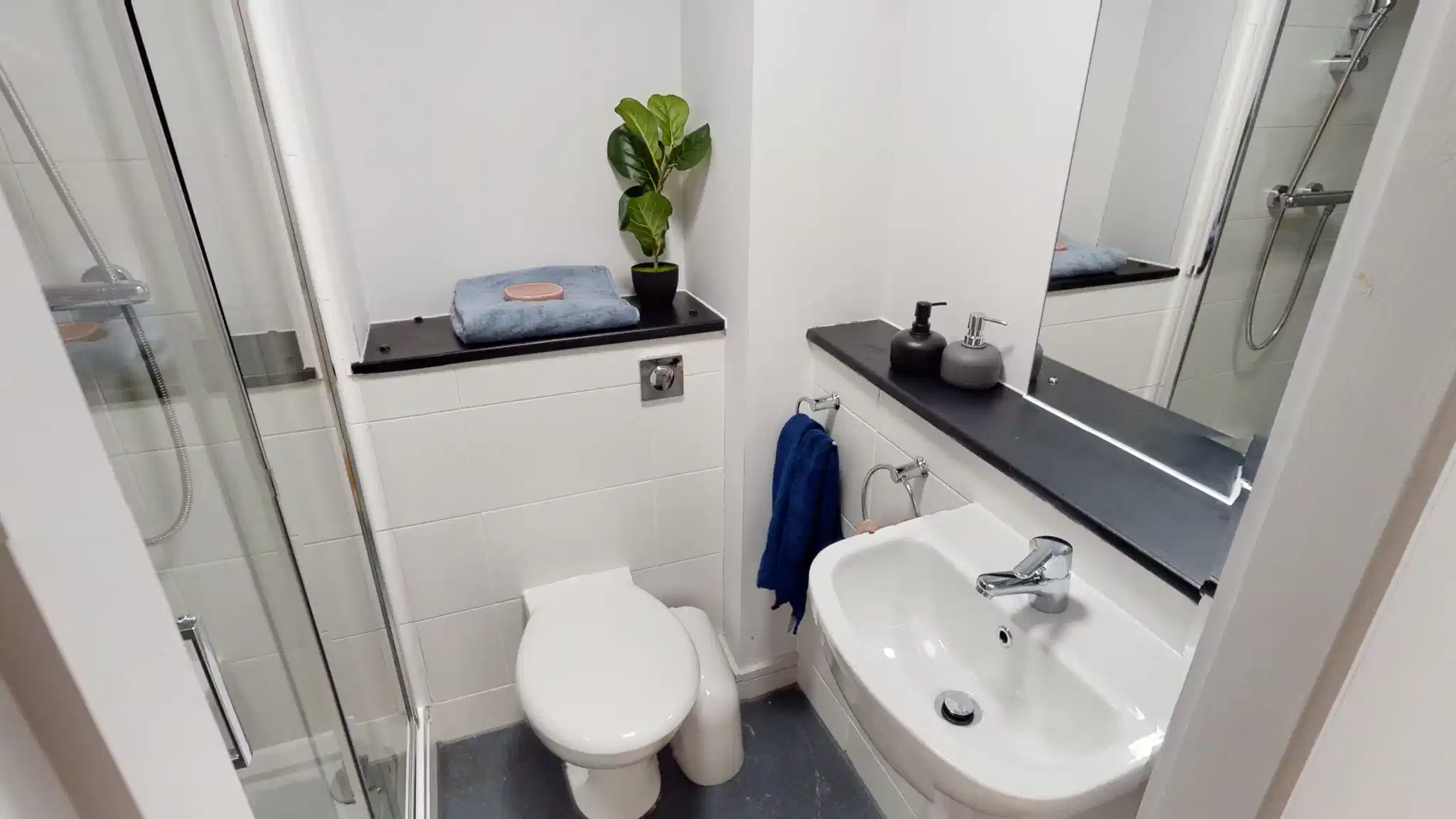 6-7 Bedroom Cluster Ensuite - Bathroom