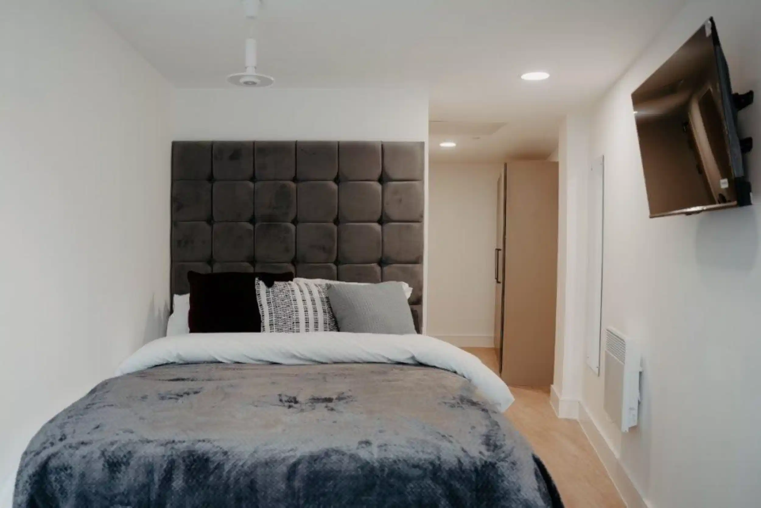 Ensuite Edition I - Bedroom