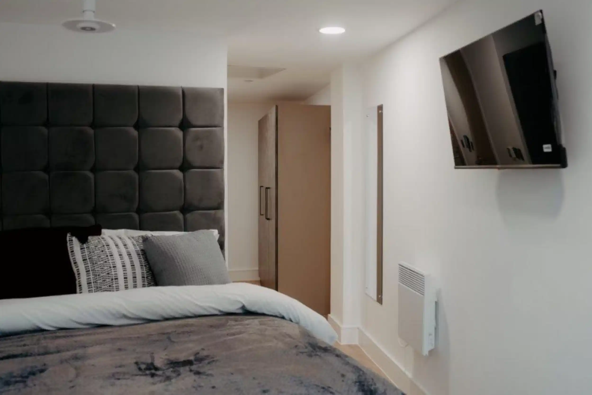 Ensuite Edition III - Bedroom