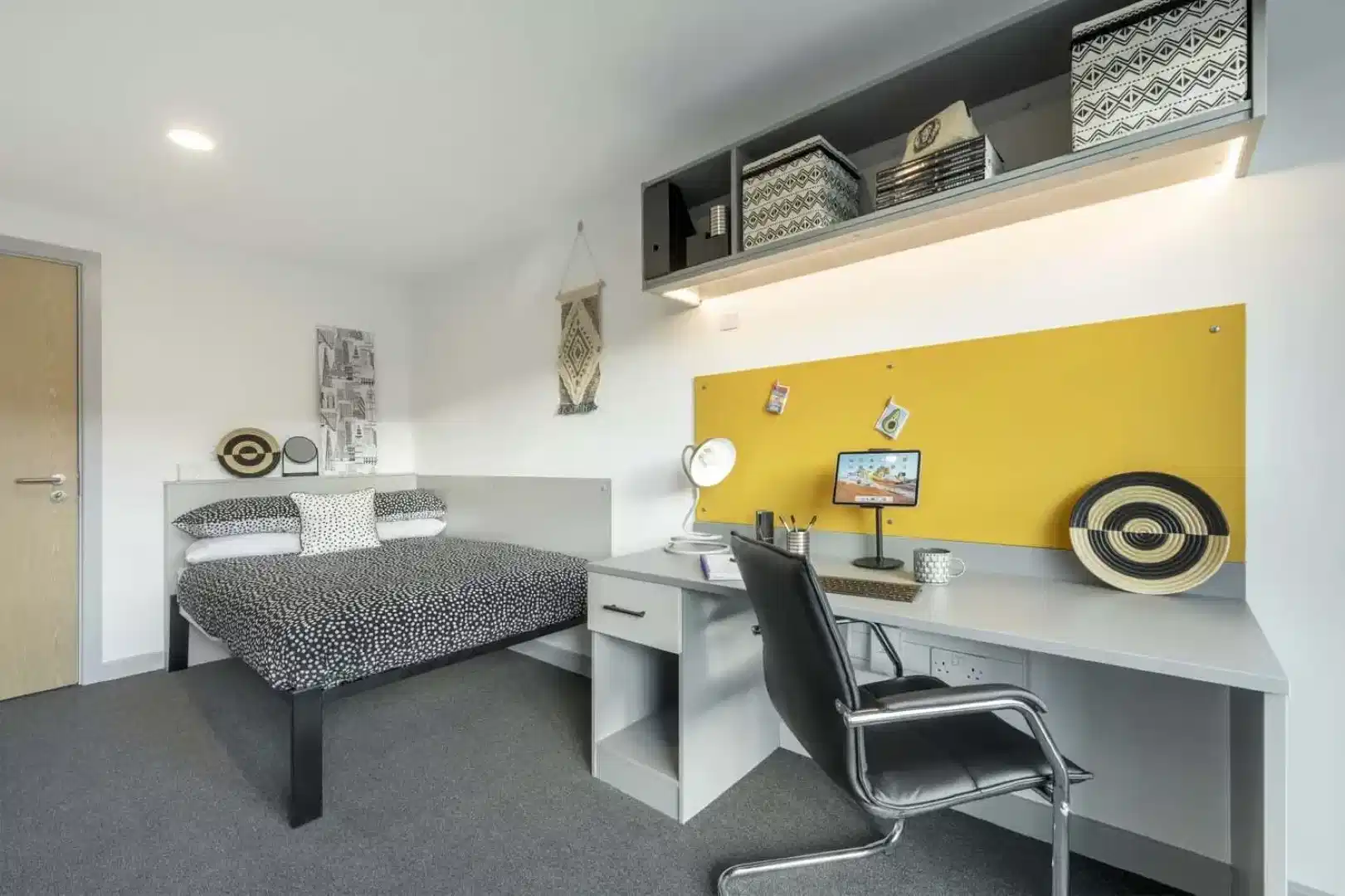  Gold Ensuite - Bedroom