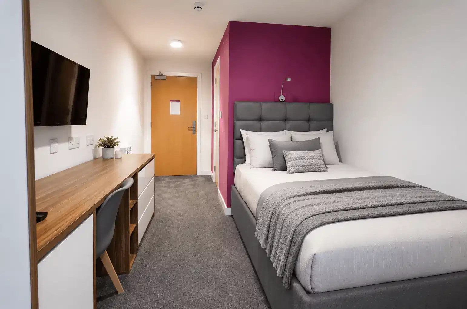 Bronze Ensuite - Bedroom