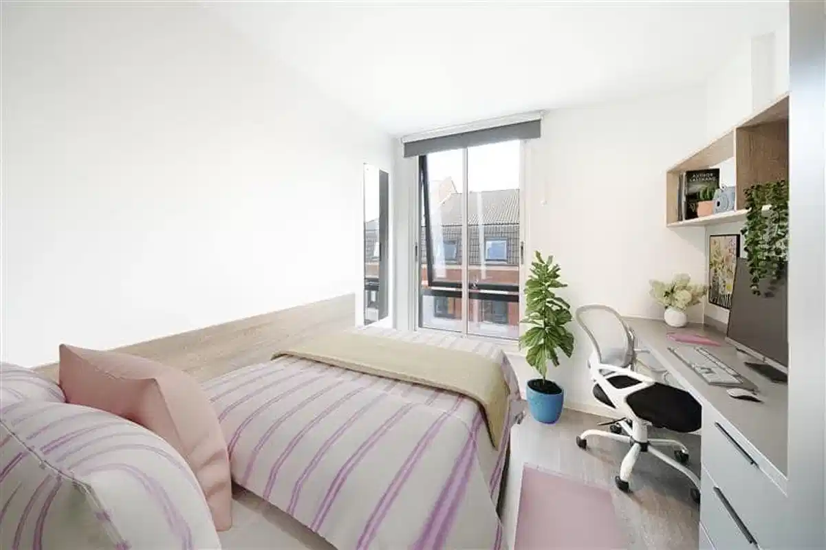 Silver Ensuite  - Bedroom