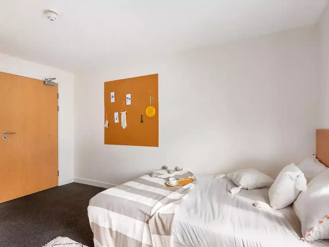 Classic Ensuite - Bedroom