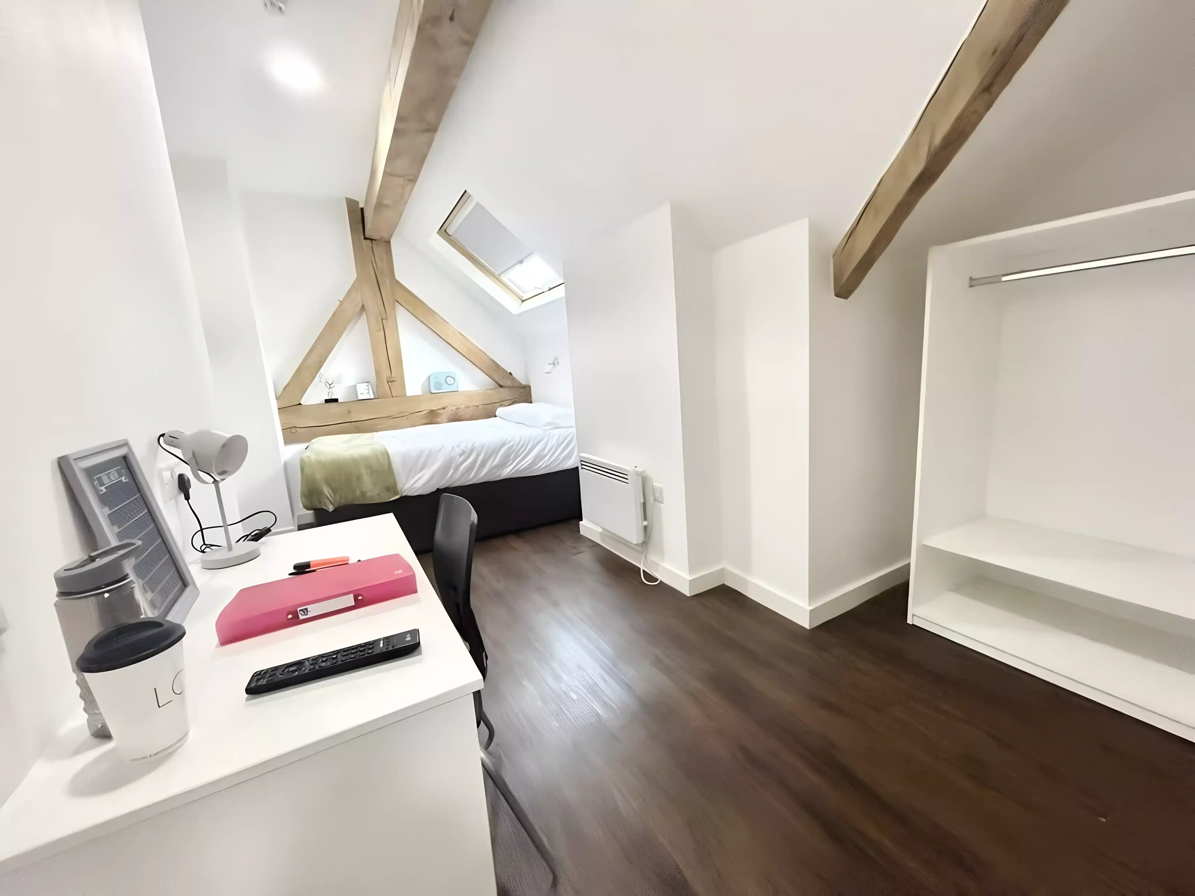 Premium Ensuite - Bedroom