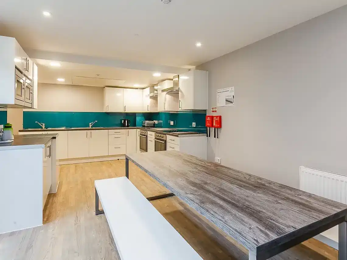 7 Bed Cluster - Common Area