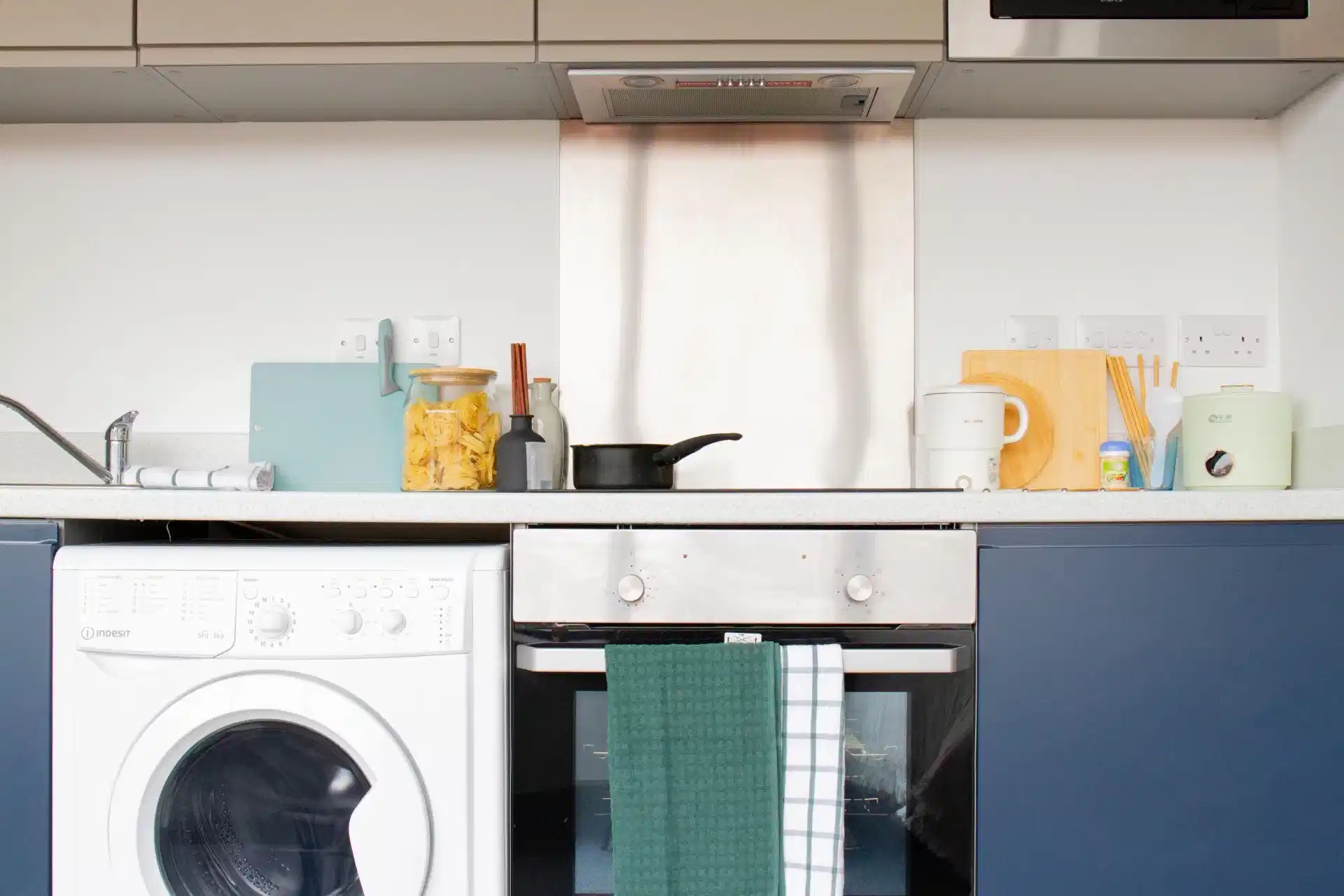 Classic Studio - Kitchen