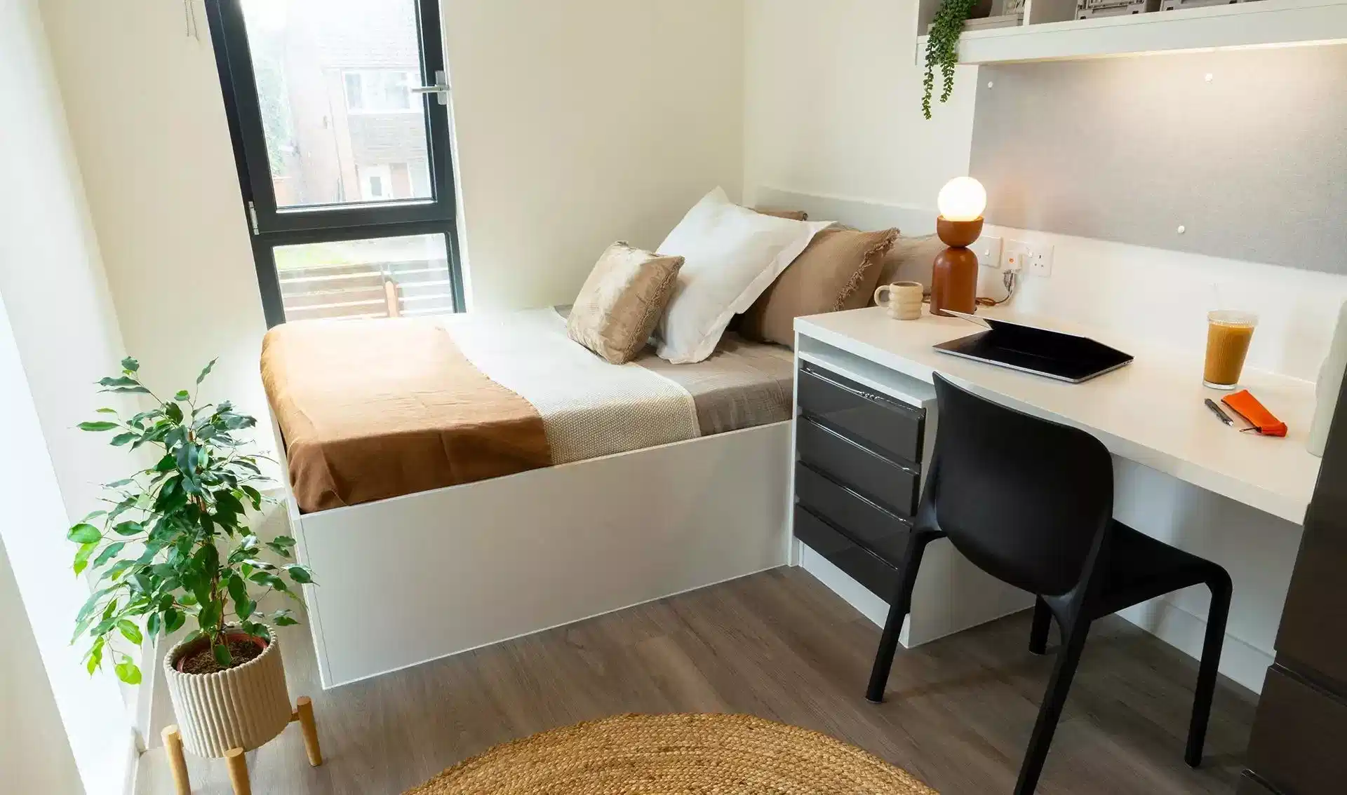 Club Ensuite - Bedroom