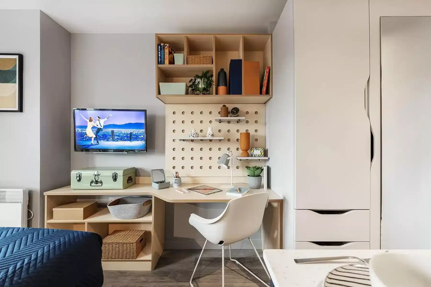 4 Bedroom Premium - Bedroom