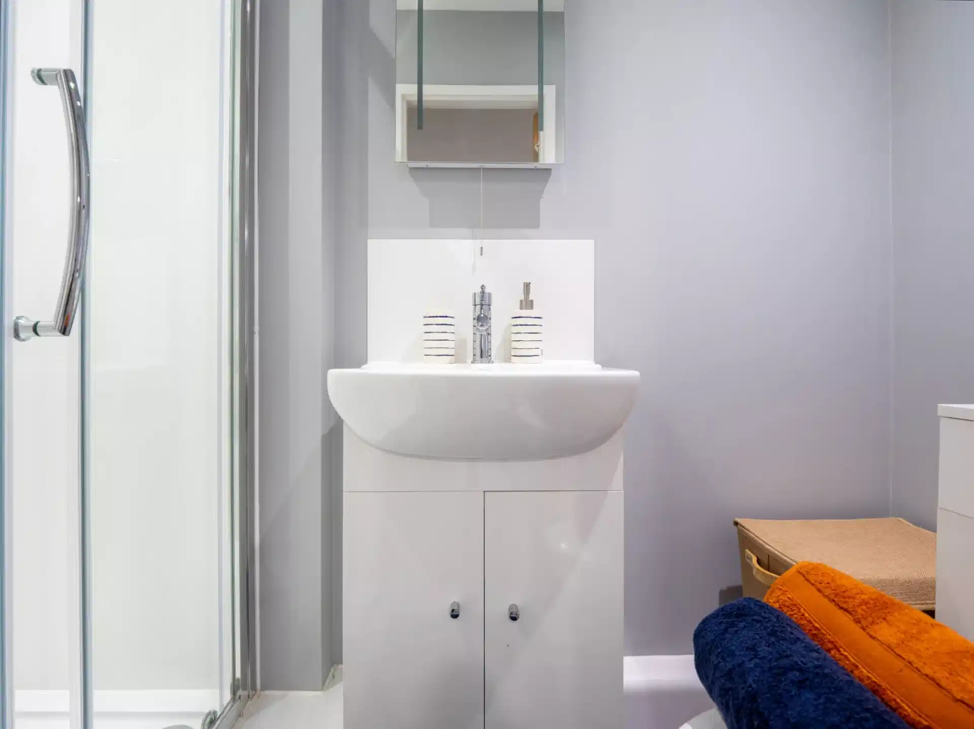 9 Bed Ensuite (Top Floor) - Bathroom