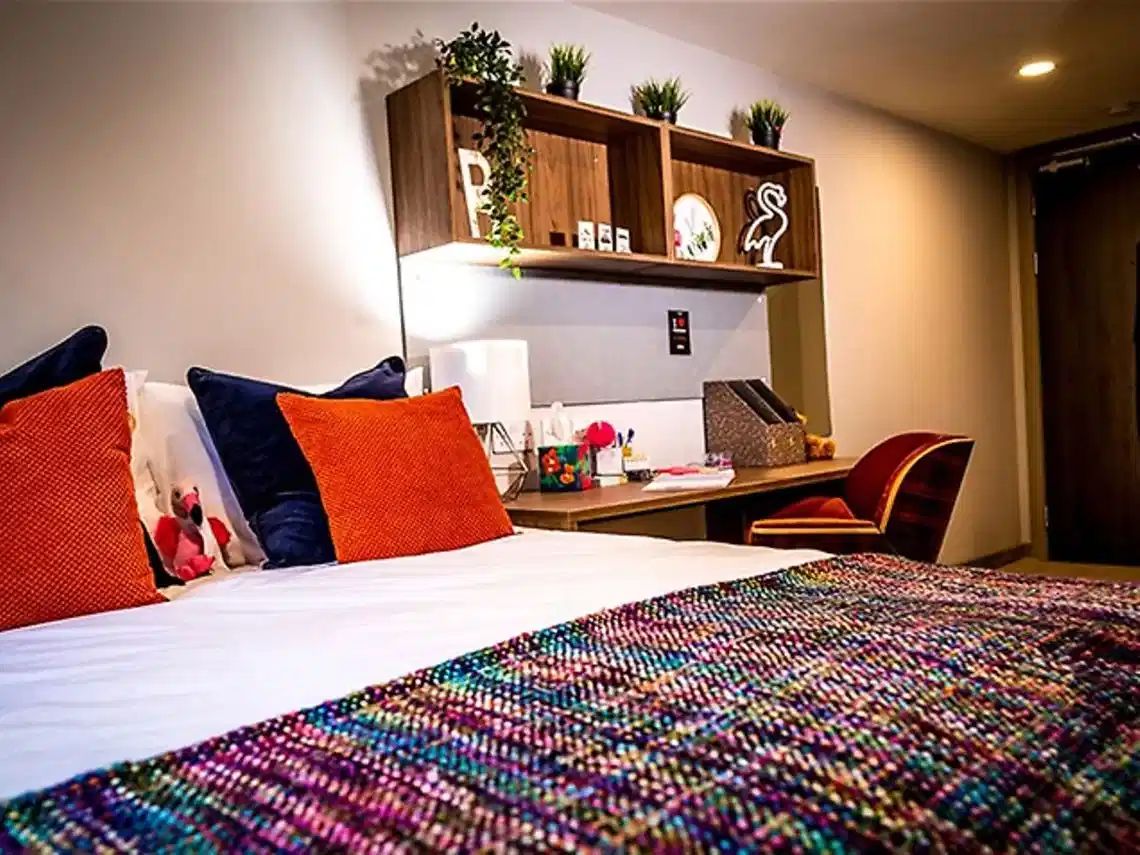 Premium Ensuite - Bedroom