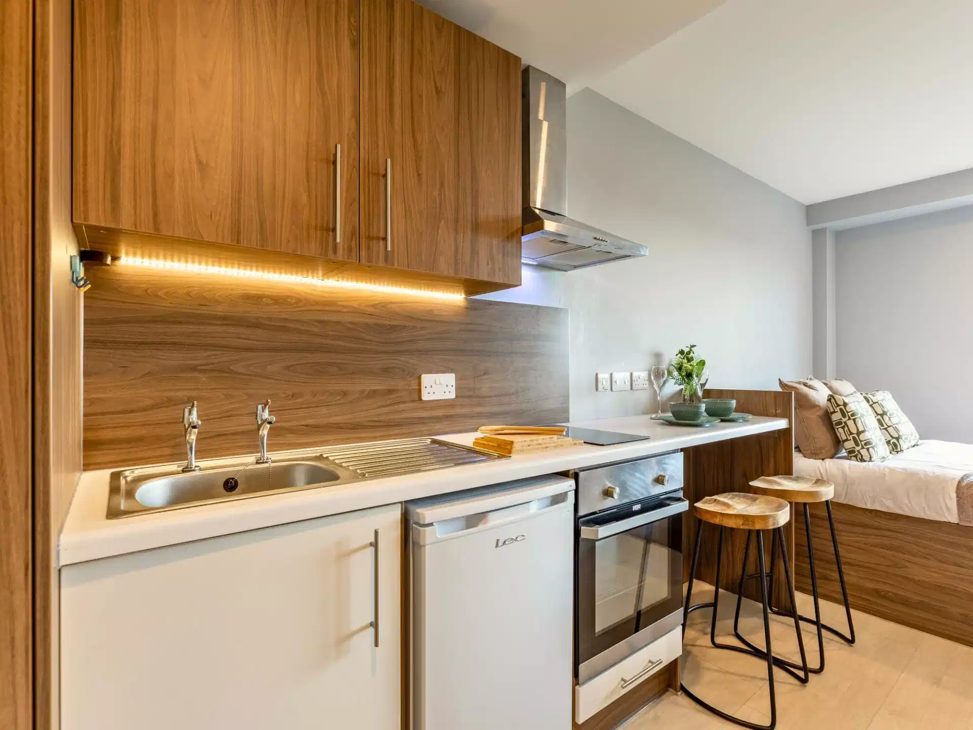 Classic Studio - Kitchen