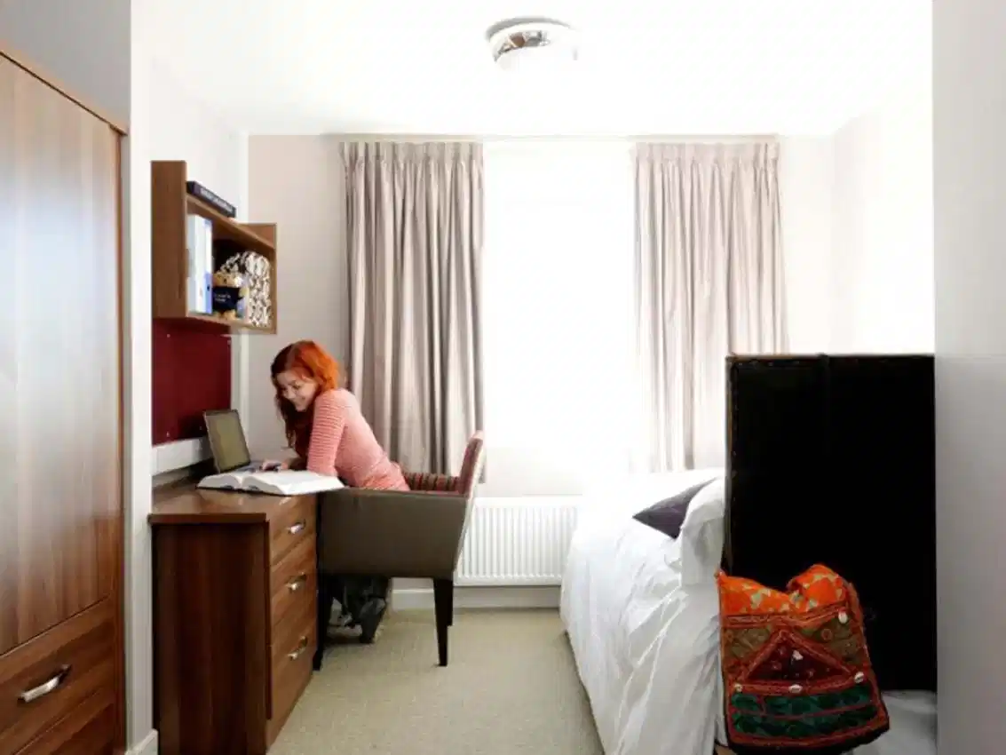 Ensuite Bedroom - Bedroom