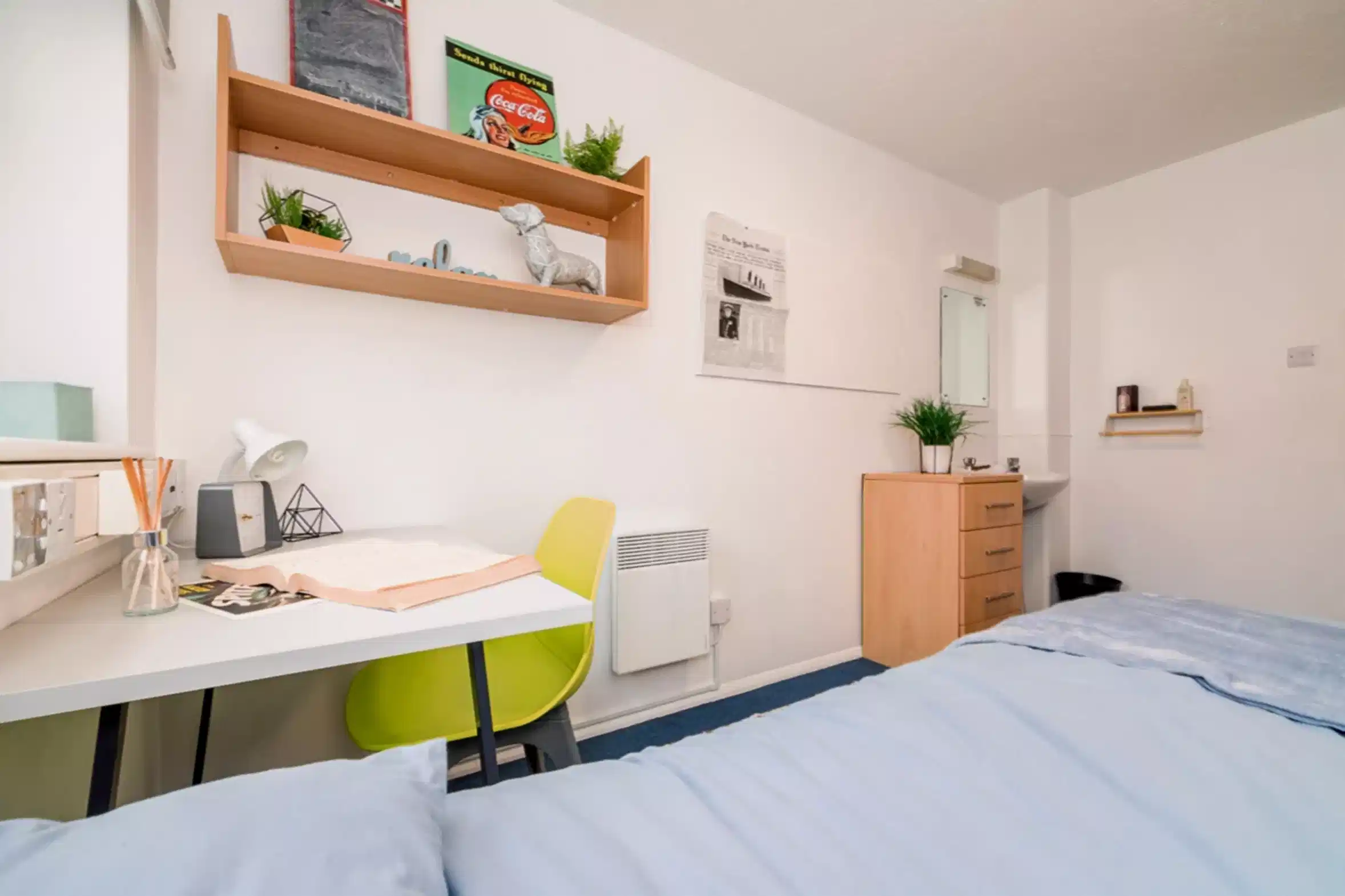 Non Ensuite – Bronze - Amenities
