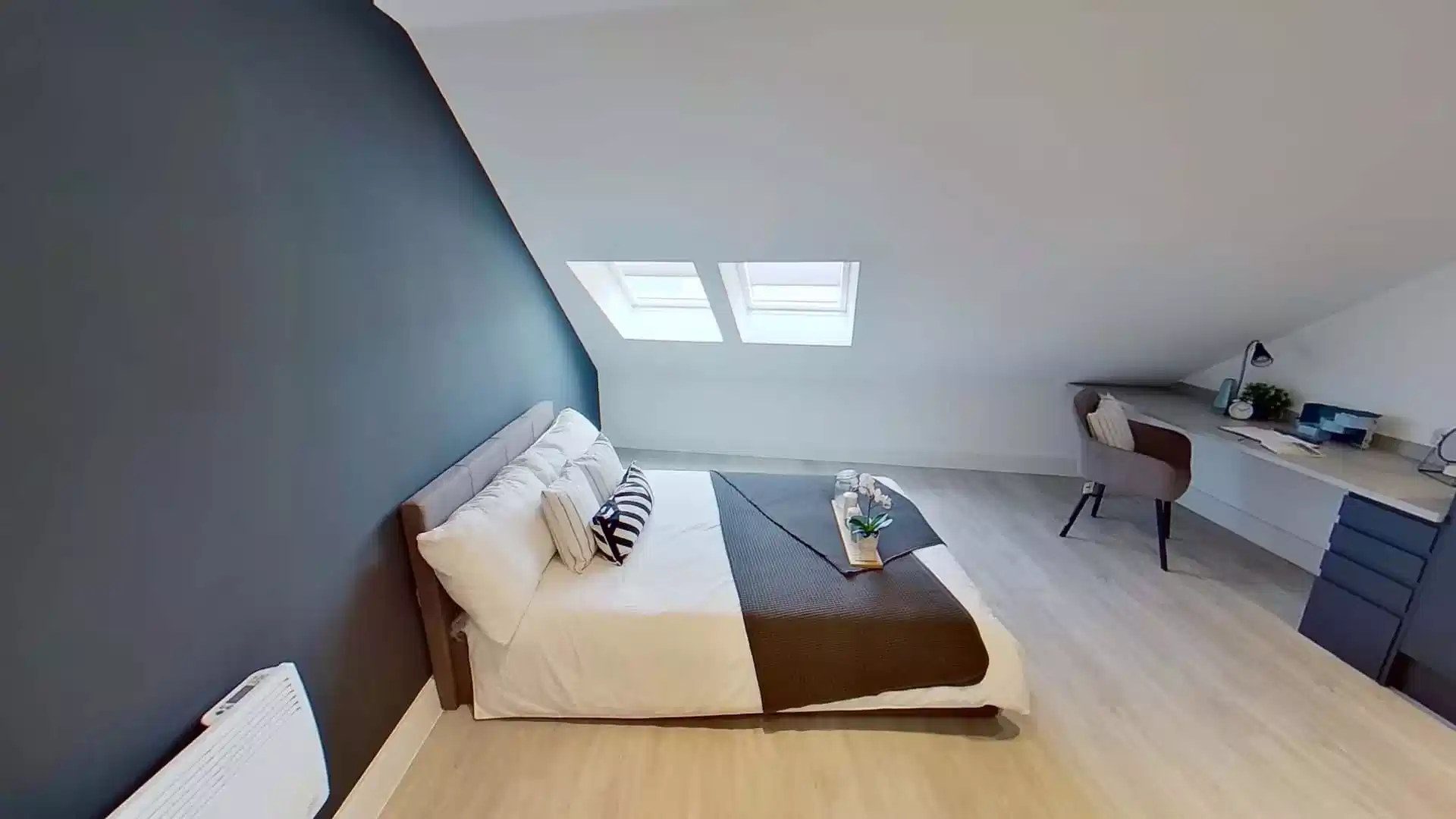 Skyview Studio - Bedroom