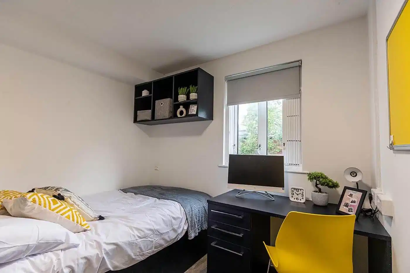 Premium Ensuite - Bedroom