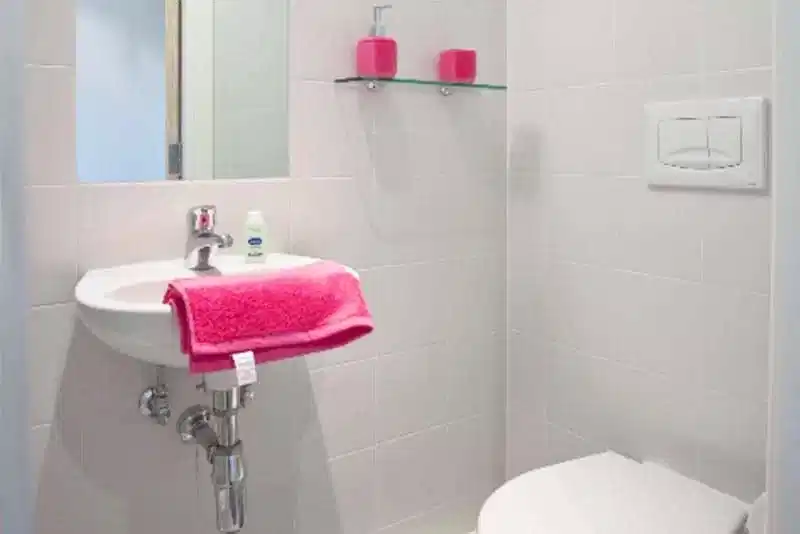 Classic Ensuite Plus - Bathroom