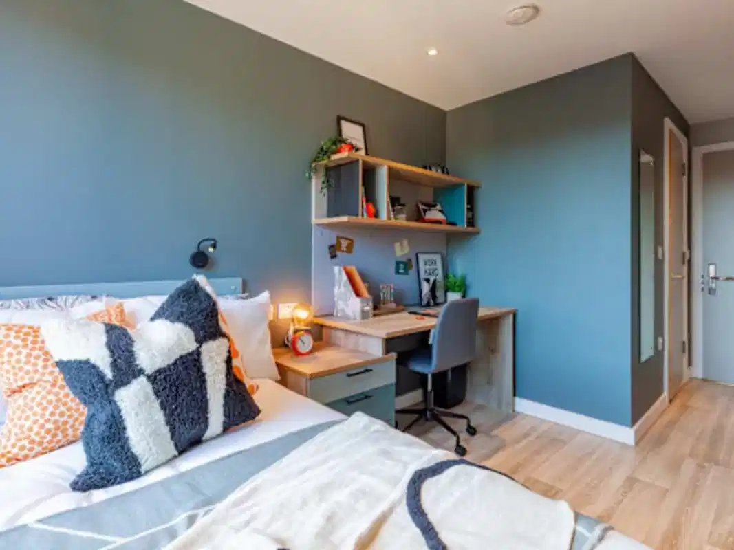 Premium Plus En Suite - Bedroom