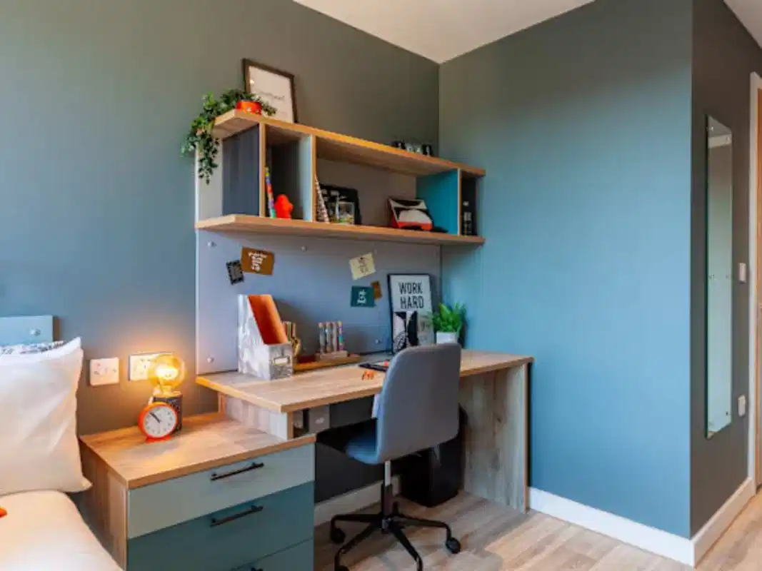 Premium Plus En Suite - Amenities