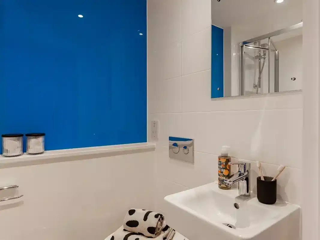 4 Bed Premium En Suite - Bathroom