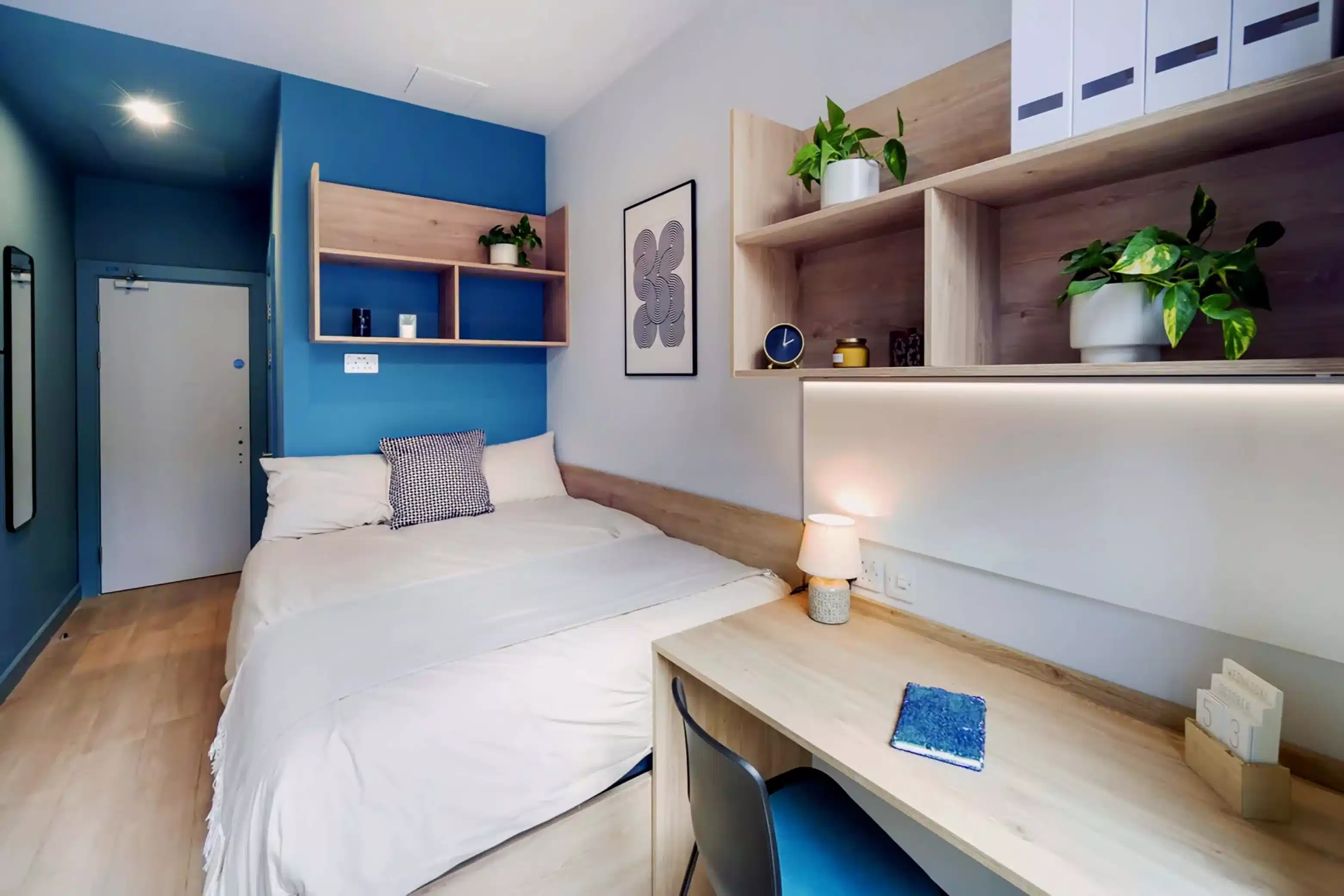 Silver En Suite - Bedroom
