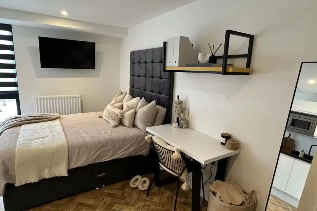 Studio Edition II - Bedroom