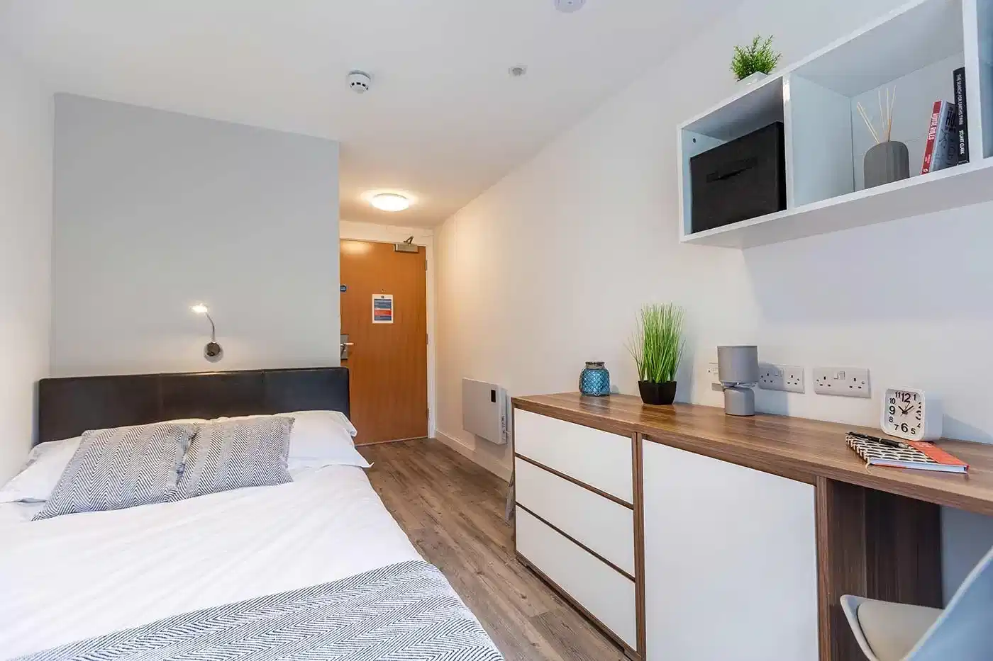 Classic Ensuite - Bedroom