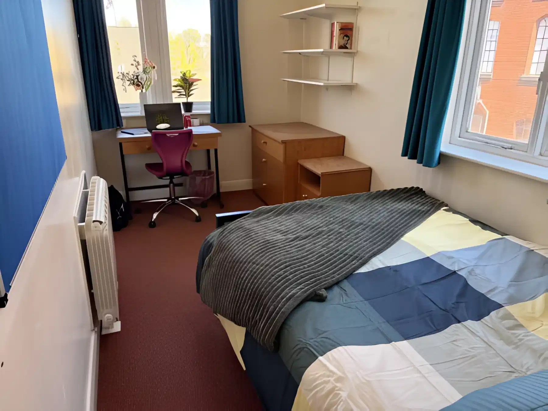 Deluxe En-Suite - Bedroom