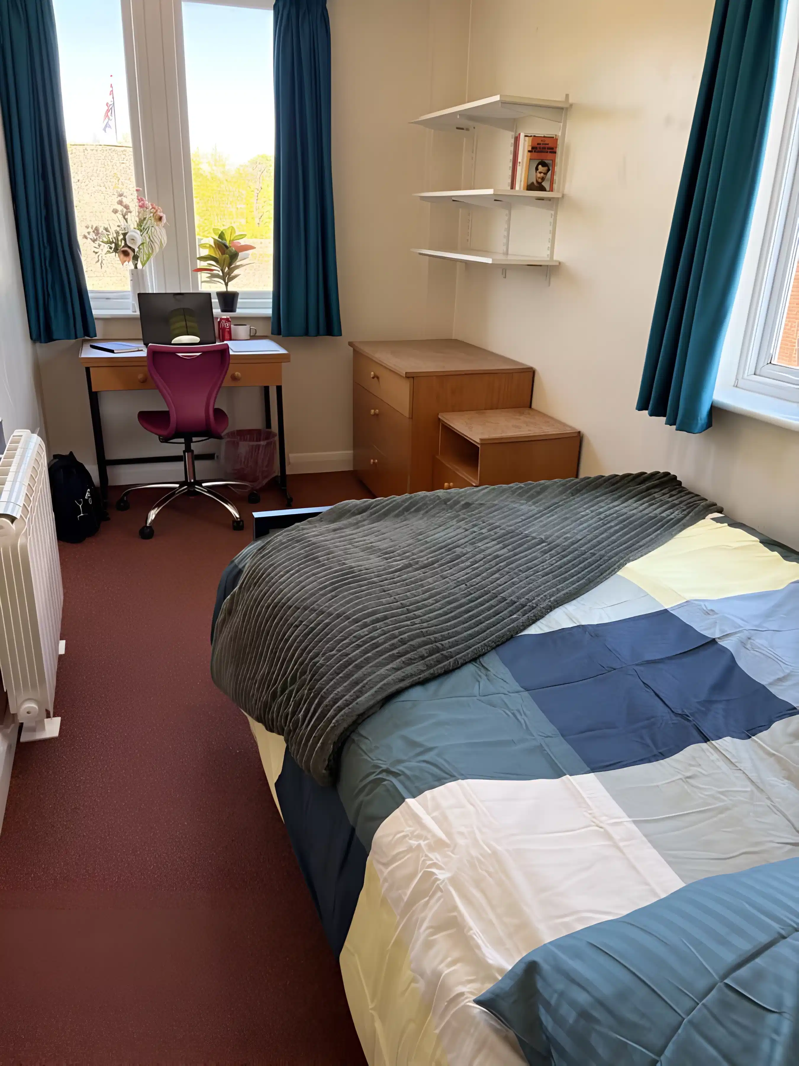 Deluxe En-Suite - Bedroom