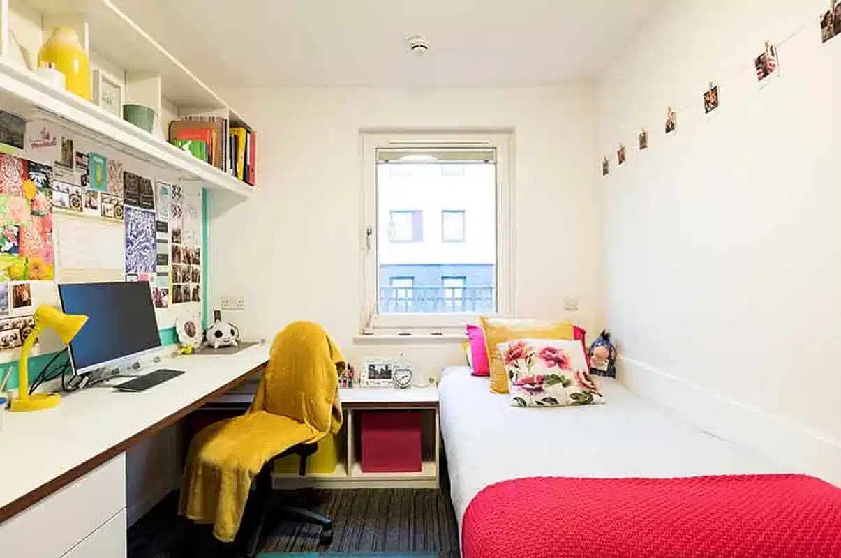 Standard Ensuite - Bedroom