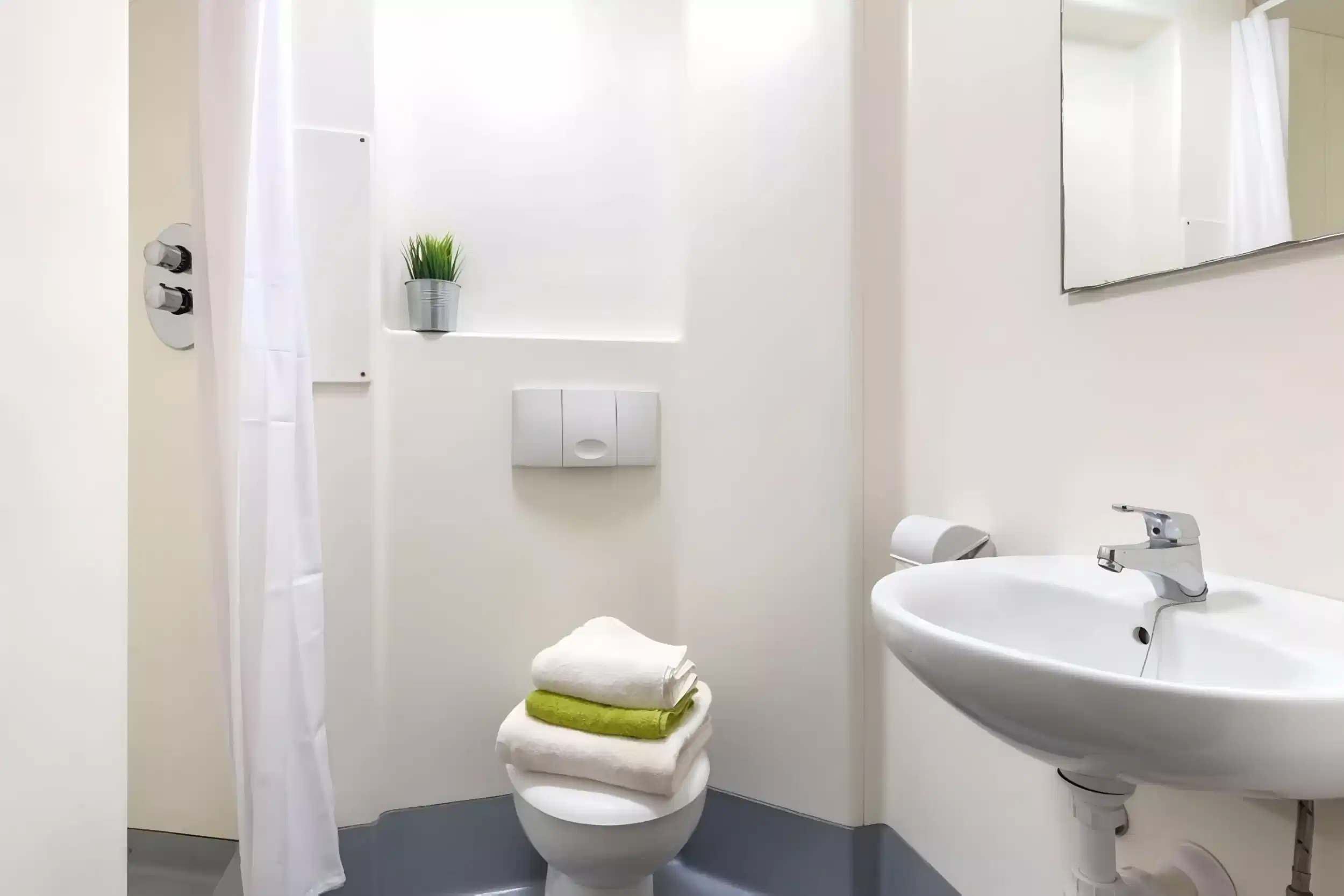 Ensuite – Silver - Bathroom